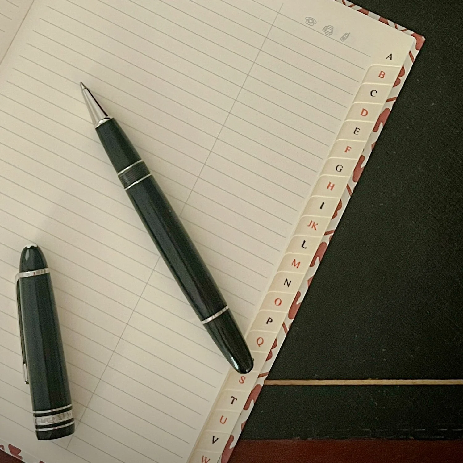 adress book-9606.jpg