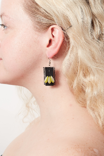 earring2.png
