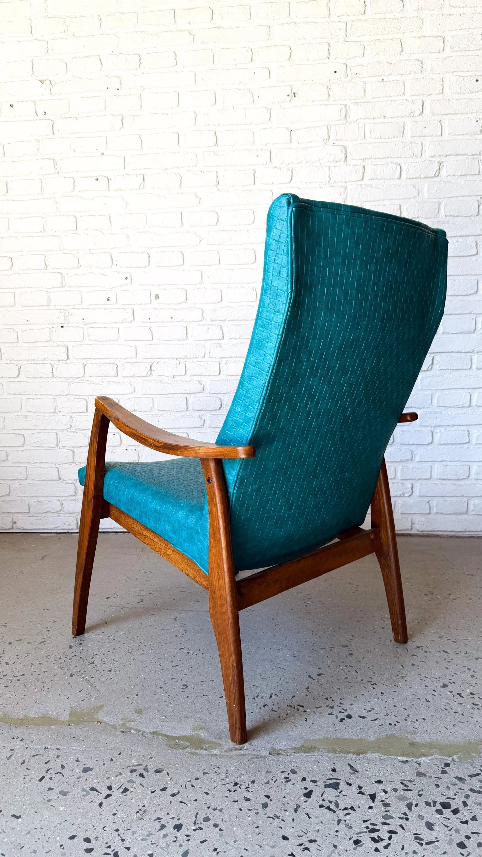 Blue Lounge Chair5.jpg