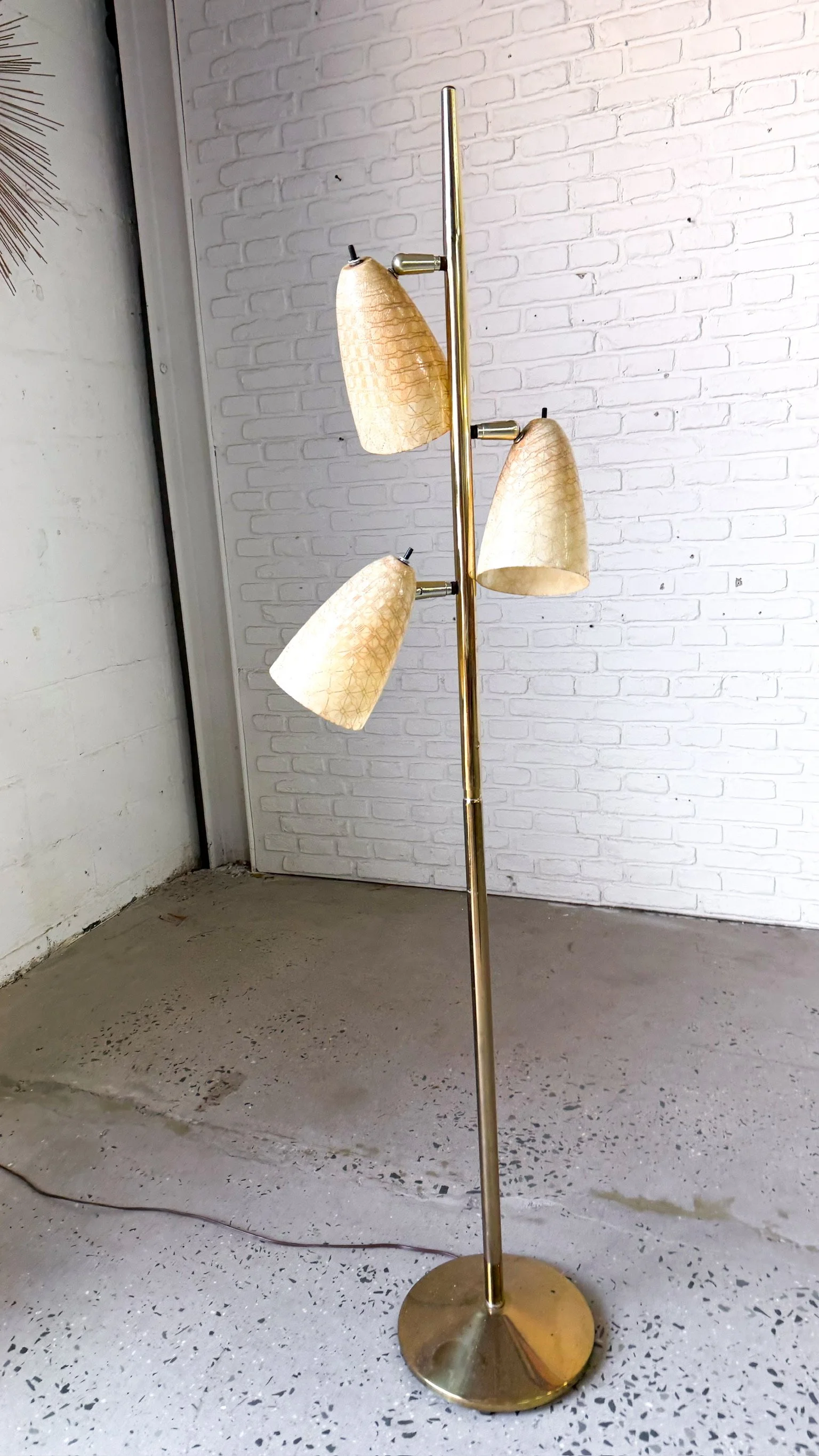 Triple Floor Lamp with Fiberglass Shades6.jpg