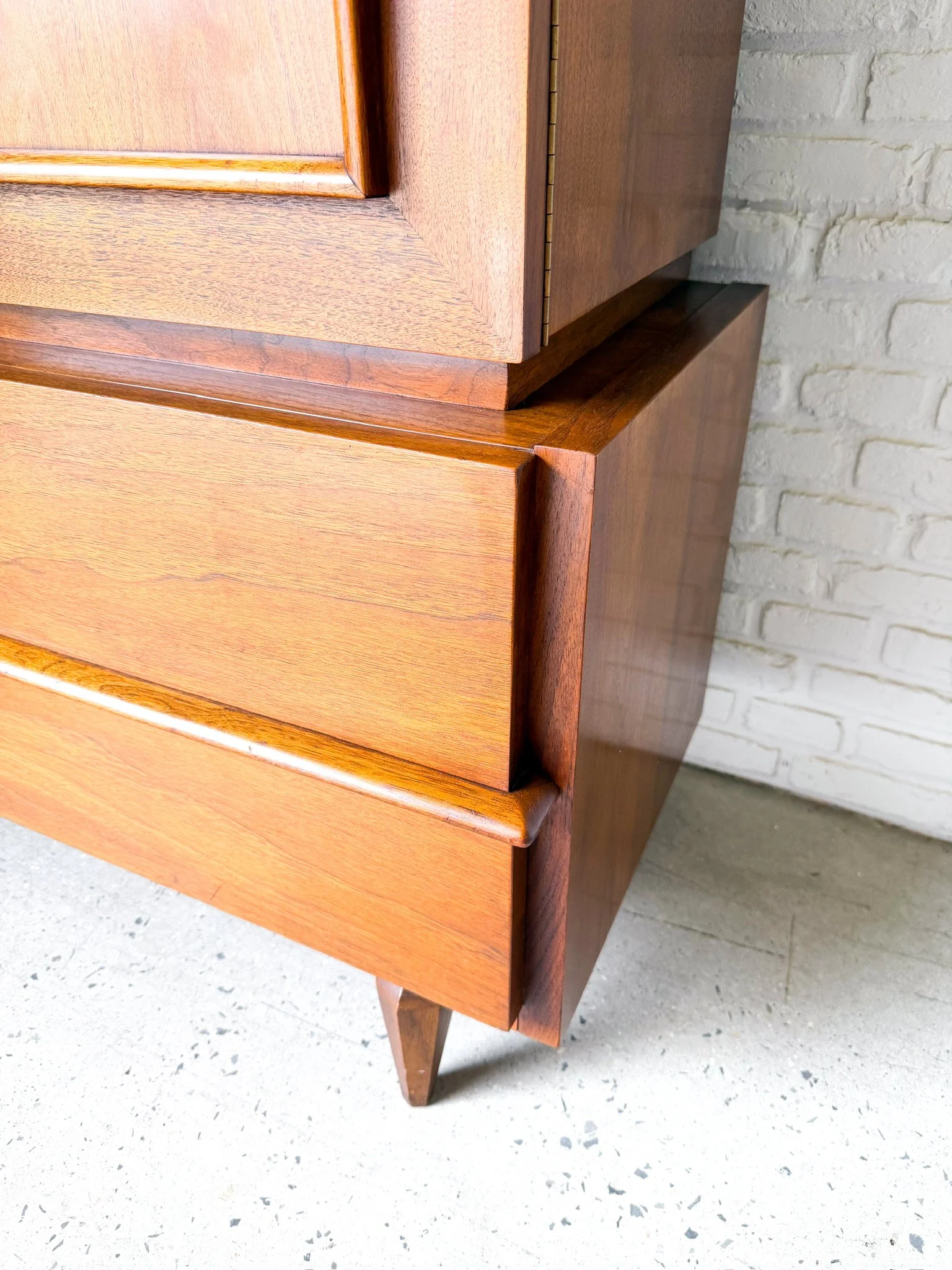 American of Martinsville Walnut Bedroom Set 5.jpg
