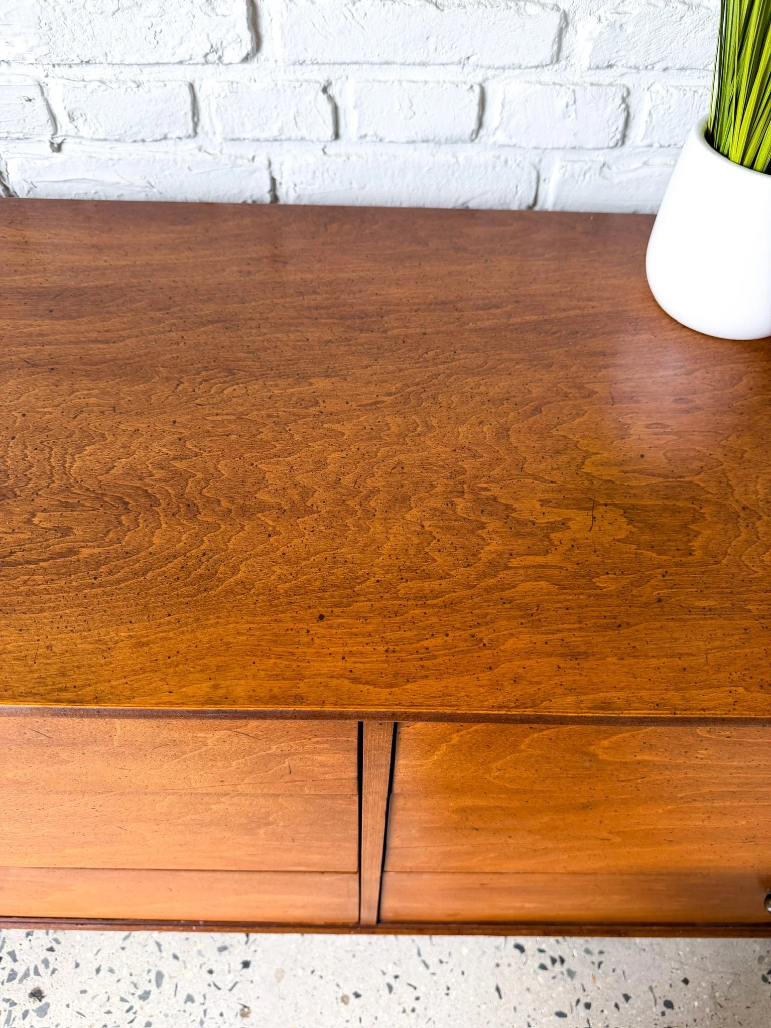 Mid Century 6 Drawer Low Dresser7.jpg