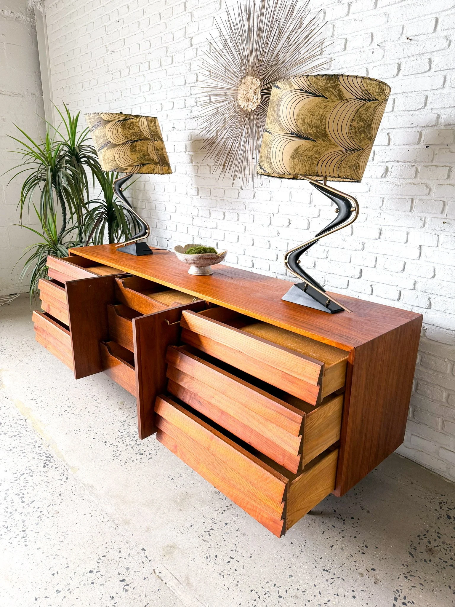 American of Martinsville Lowboy Dresser15.jpg