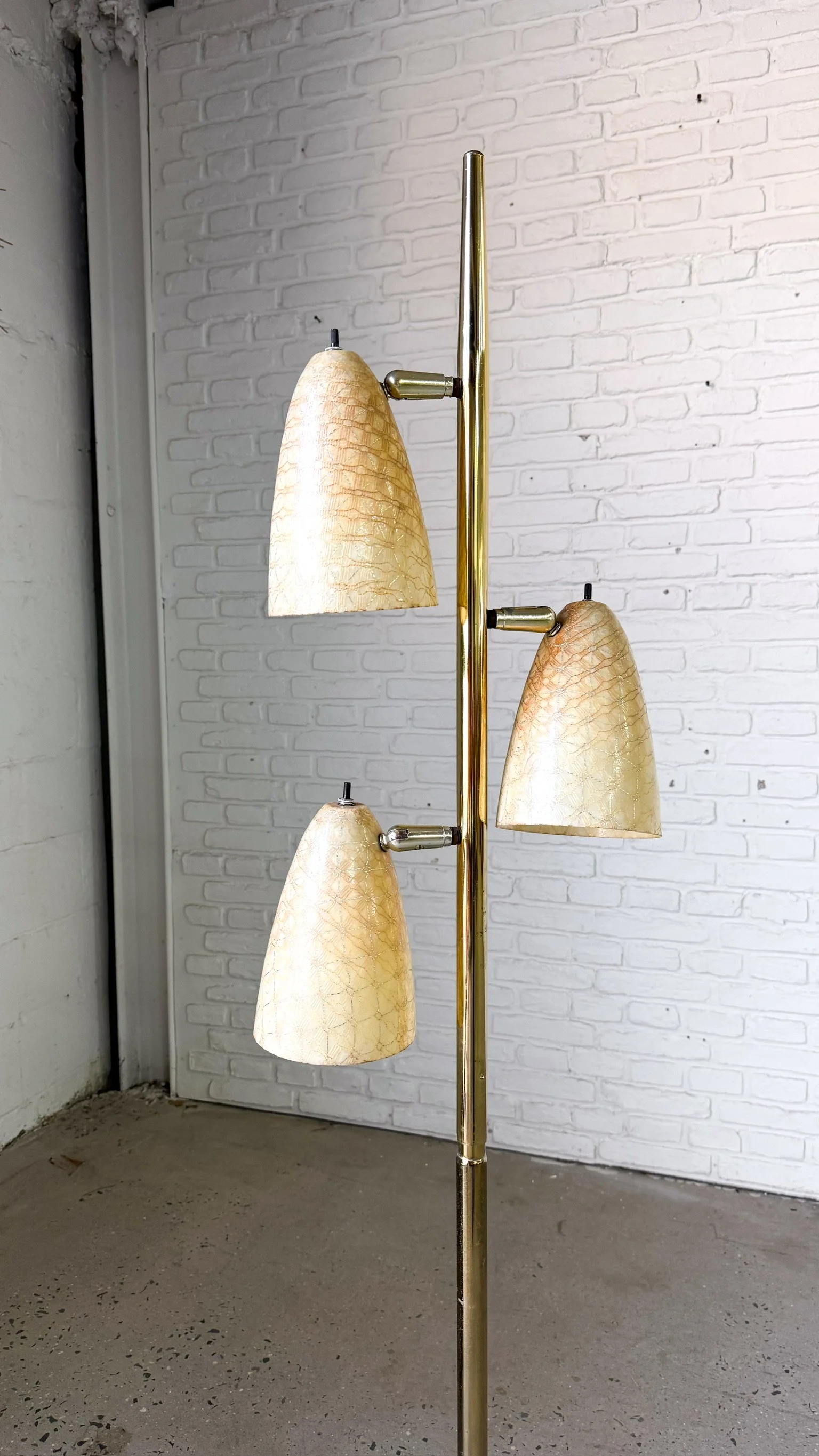 Triple Floor Lamp with Fiberglass Shades8.jpg