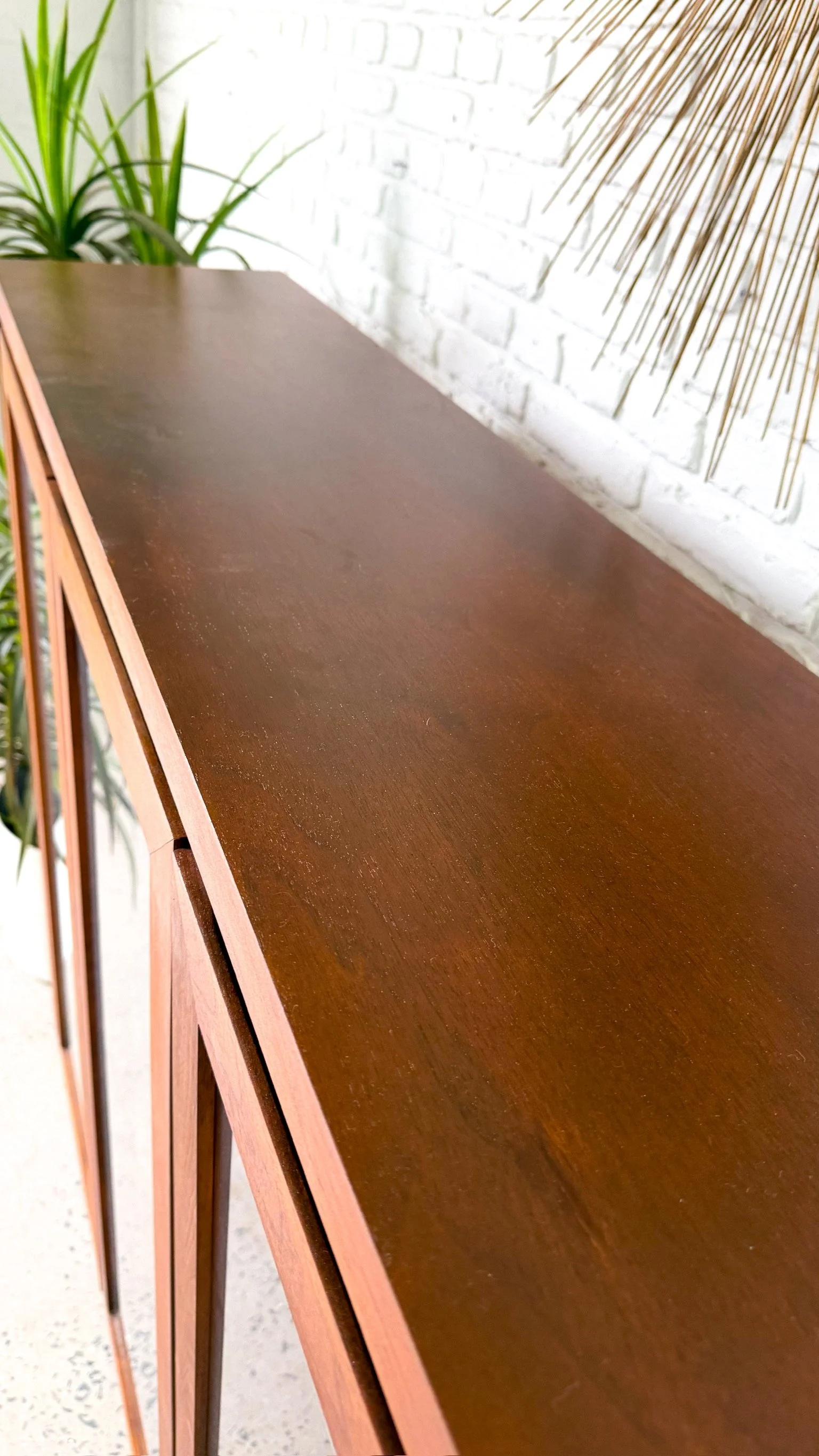 Arthur Umanoff for Dillingham Walnut Curio Cabinet5.jpg