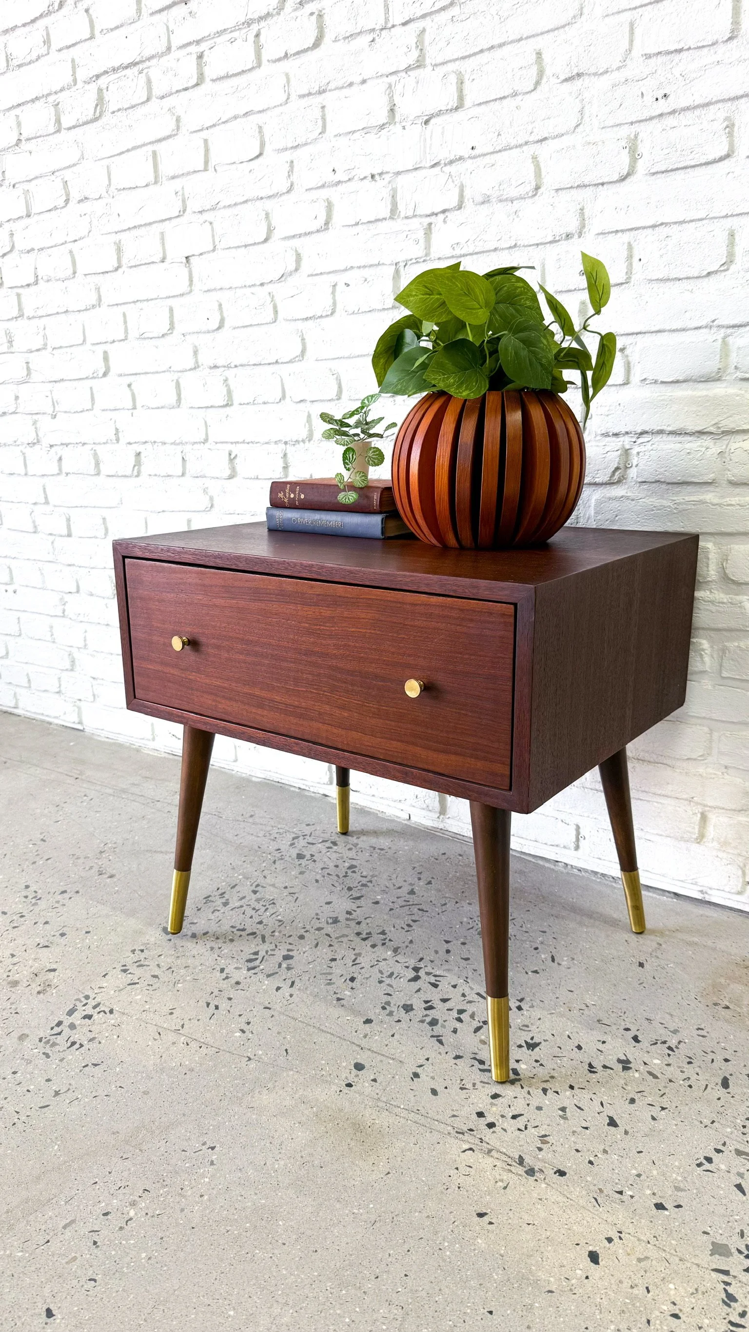 Walnut Side Table with Drawer3.JPG