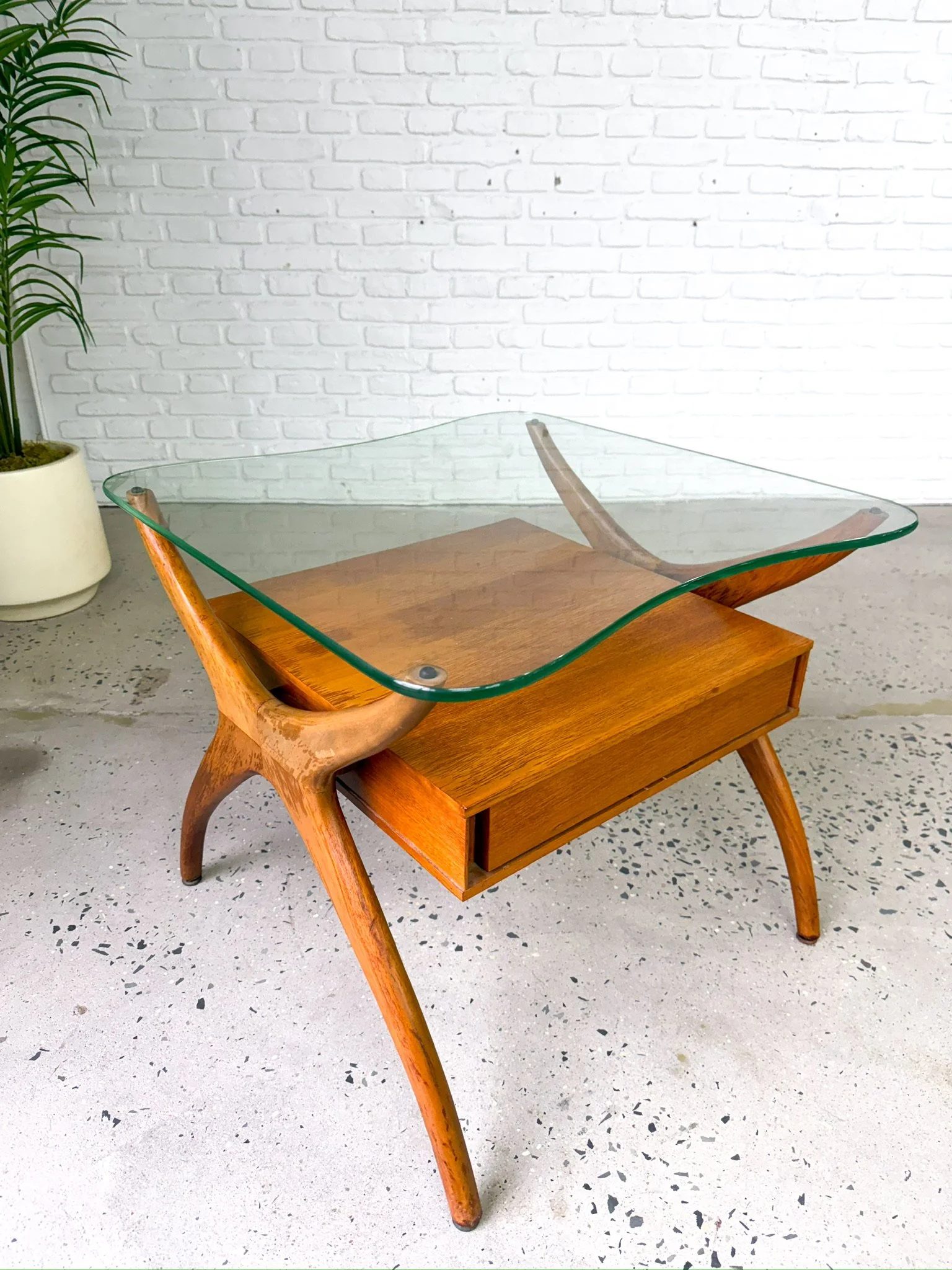 Glass Side Table 13.jpg