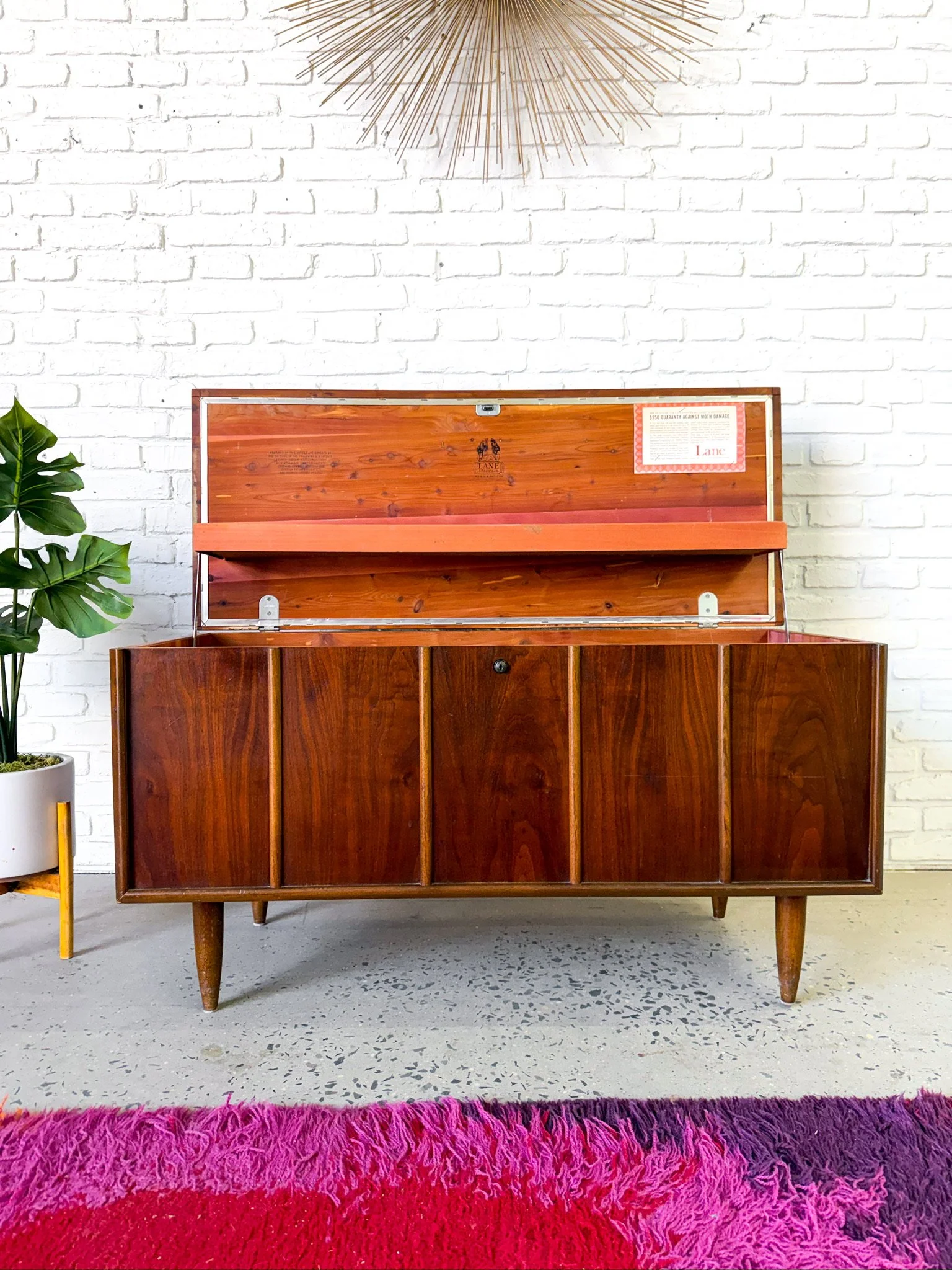 Lane Cedar Hope Chest7.jpg