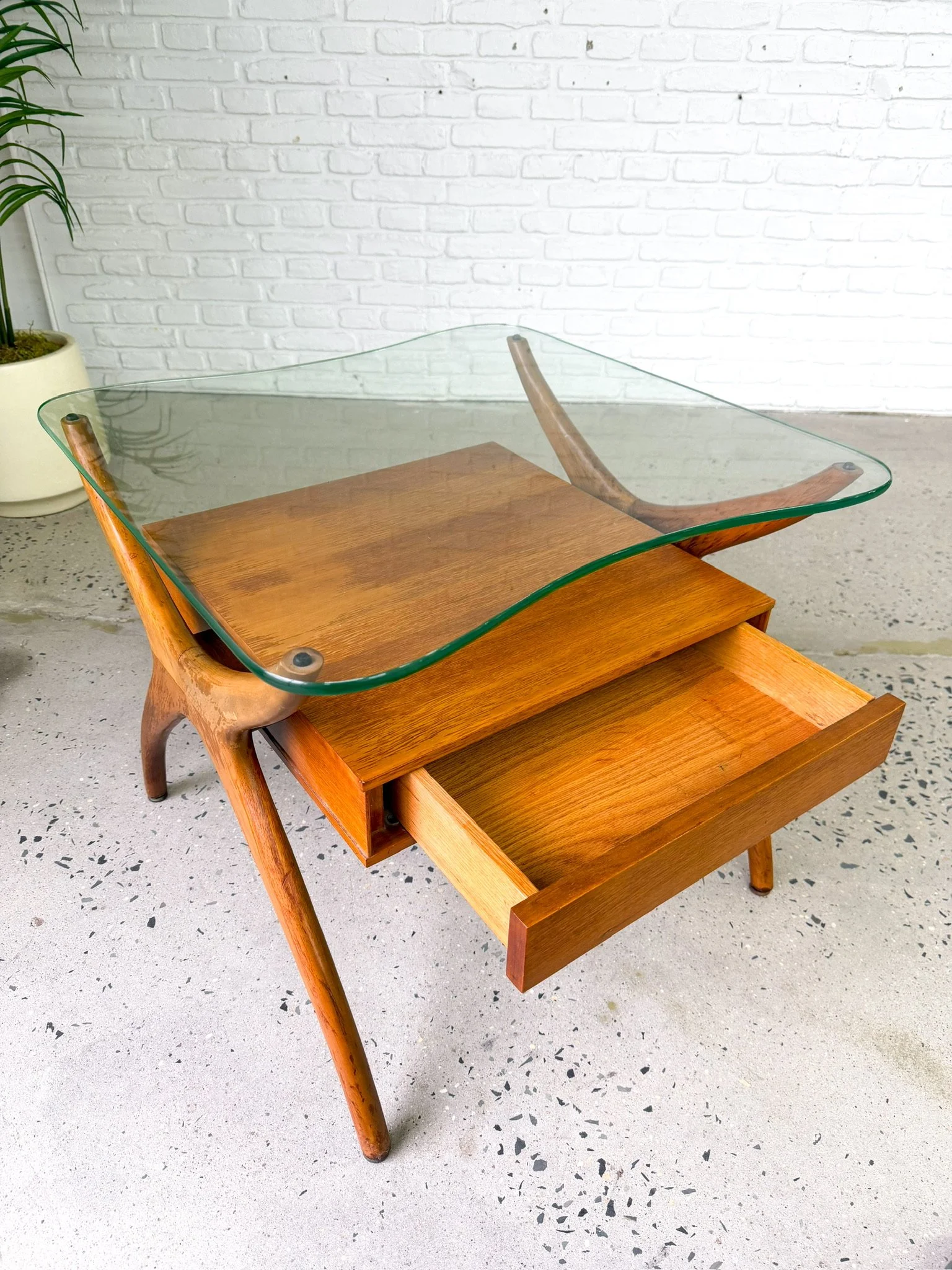 Glass Side Table 16.jpg