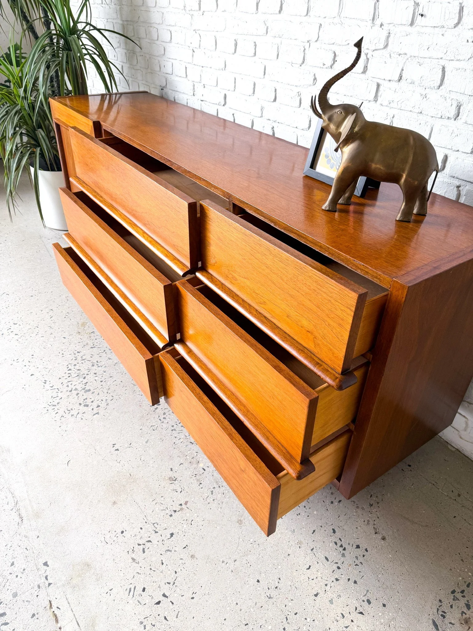 American of Martinsville Walnut Bedroom Set 34.jpg