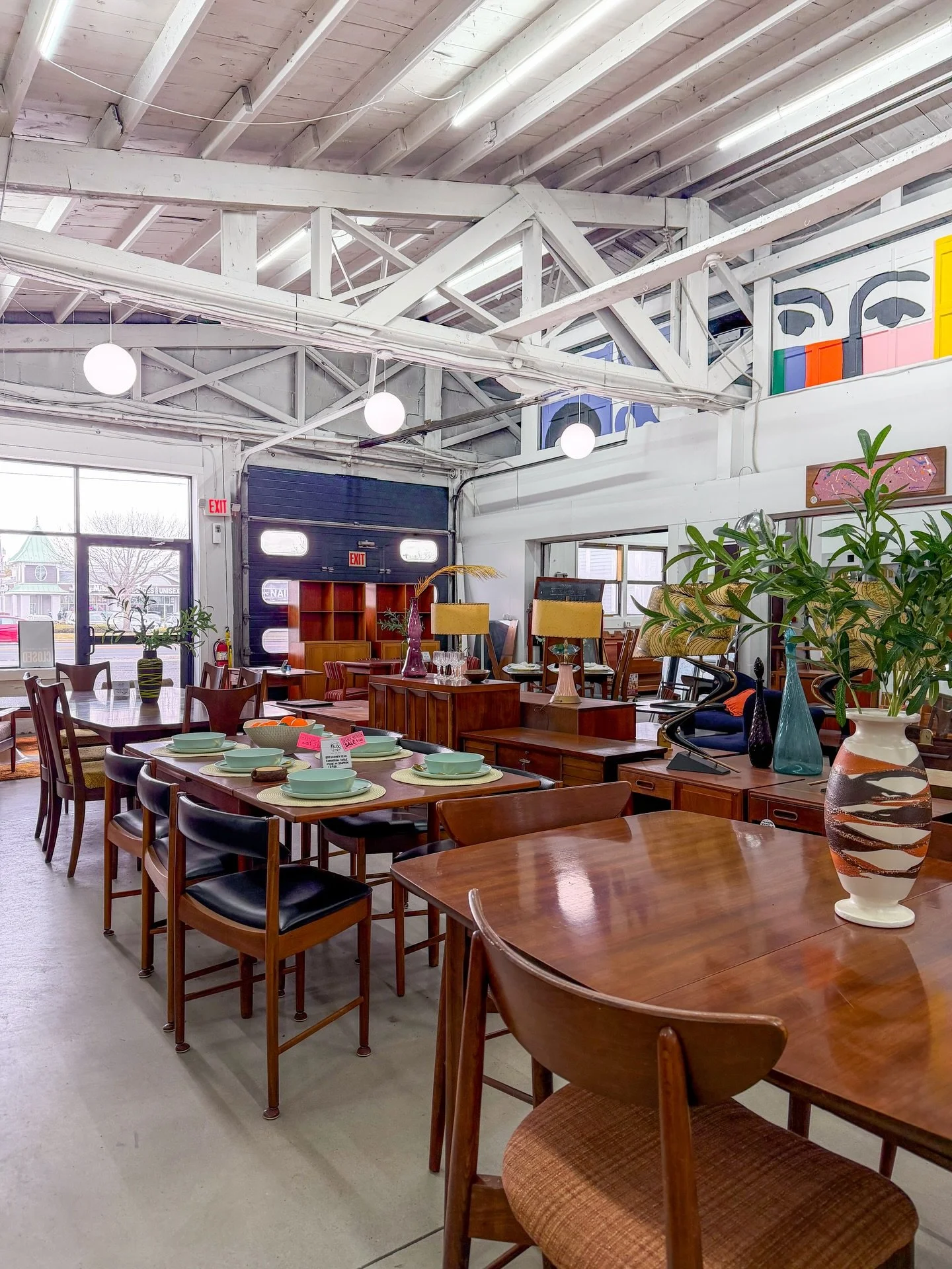 Come say hi!

Flux Modern Warehouse
Open Sat and Sun
11-3pm

82 S Main St
Ocean Grove NJ 07756

If you can&rsquo;t make it, check out our website (link in bio)

#midcenturywarehouse #midcenturyshop #smallbusiness #shopsmall