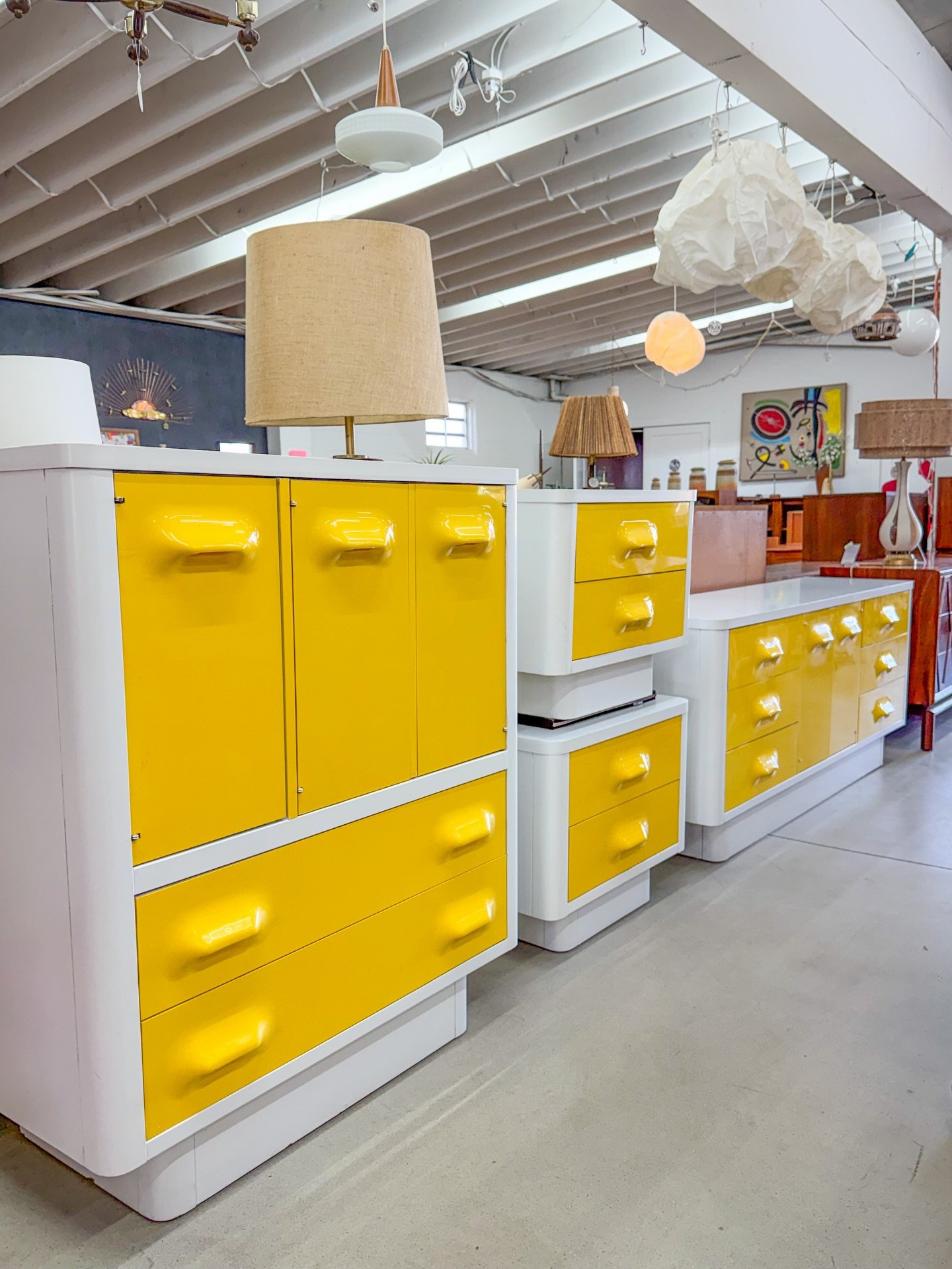 So many new pieces just in. 

Come check them out in person this weekend before they get posted anywhere. 

Open Saturday and Sunday 11-3pm

#spaceagefurniture #midcenturyfurntiture #midcenturyfurniturestore #midcentury