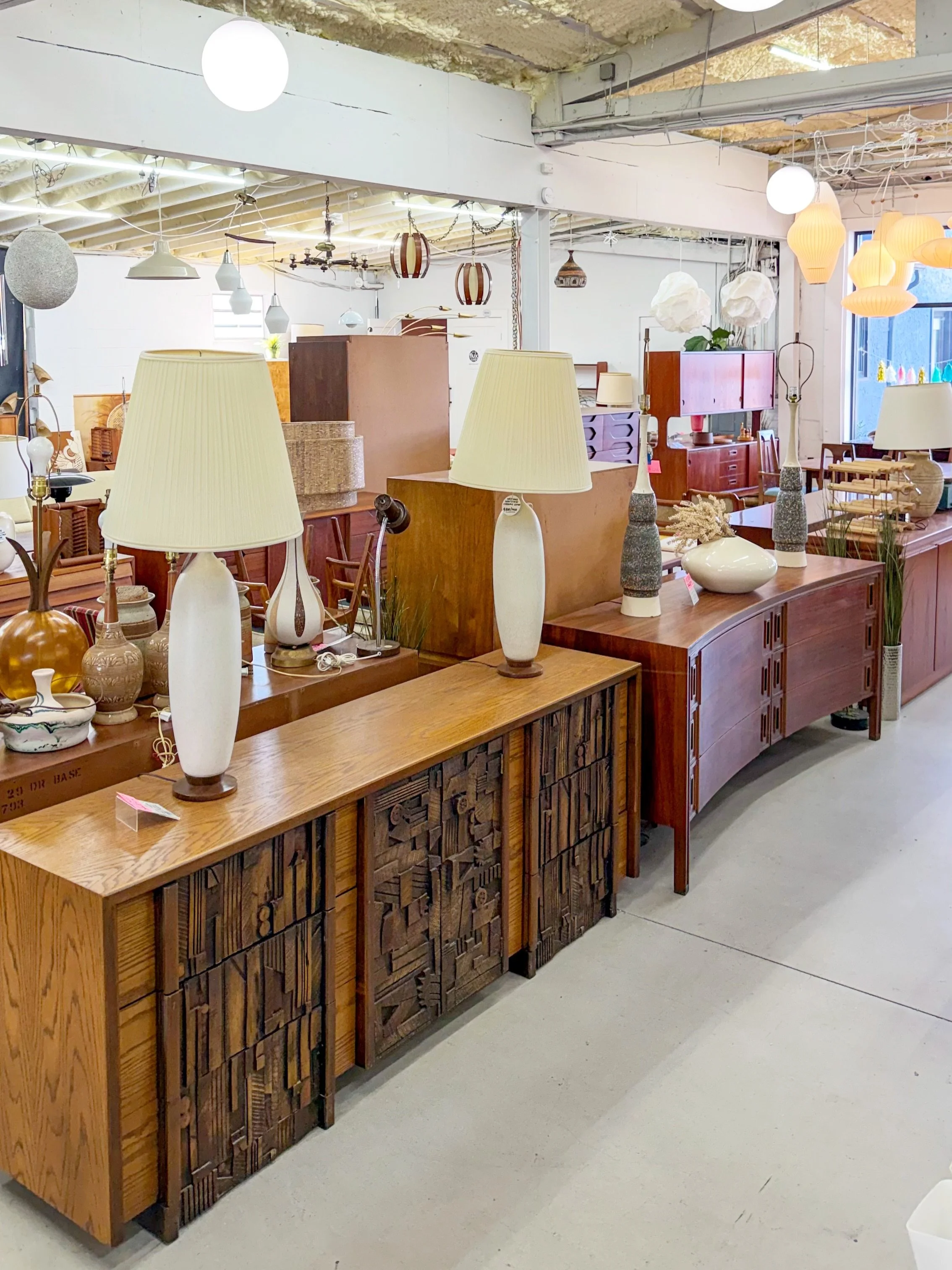 Our warehouse full of mid century wonder is open today 11-3.

Come see what we haven&rsquo;t posted anywhere yet. 👀 

82 S Main St
Ocean Grove NJ 07756

#midcenturywarehouse #midcenturyfurniture #midcenturymodern #vintagefurniture