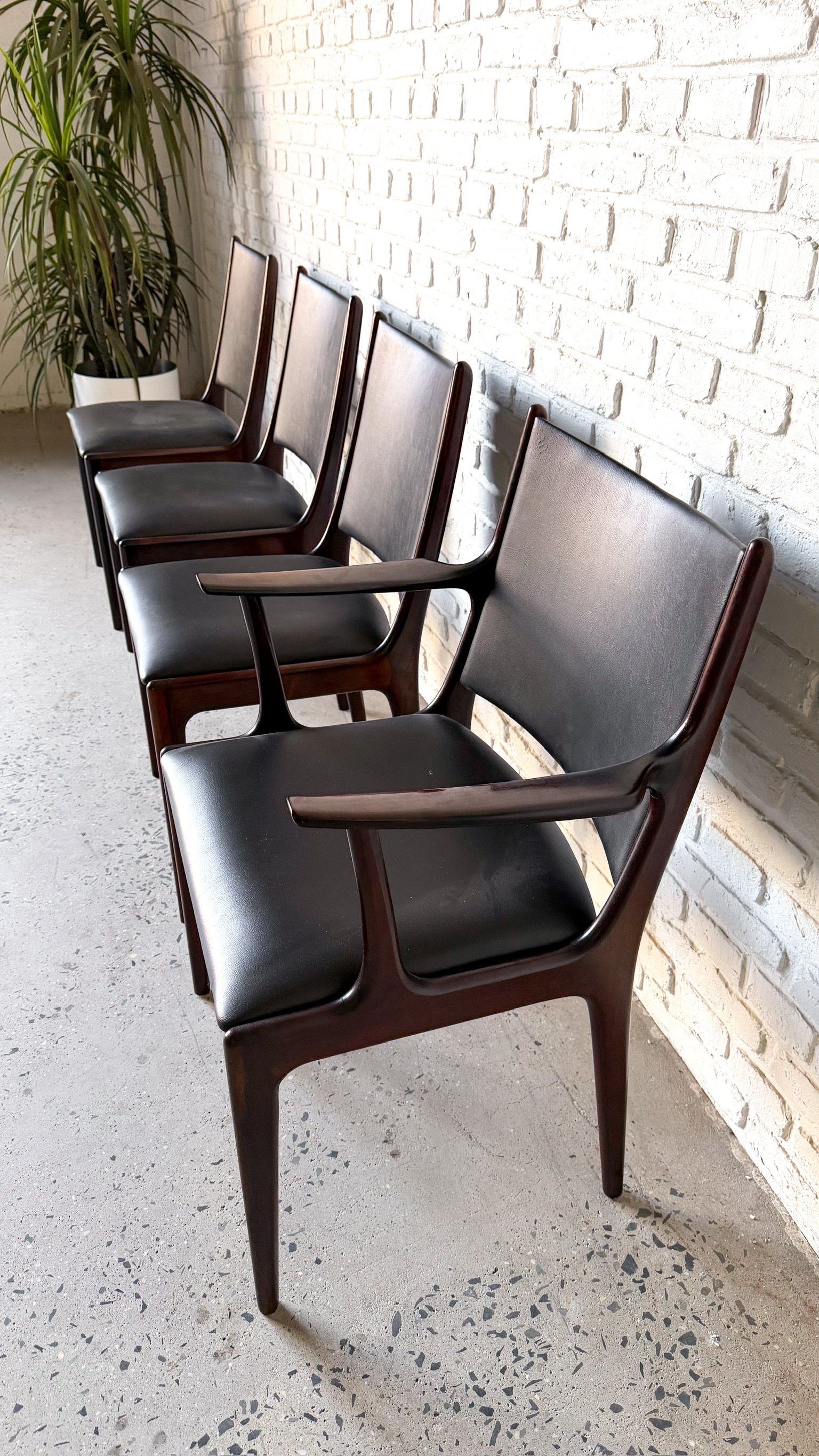 Johannes Andersen Danish Rosewood Dining Chairs6.jpg