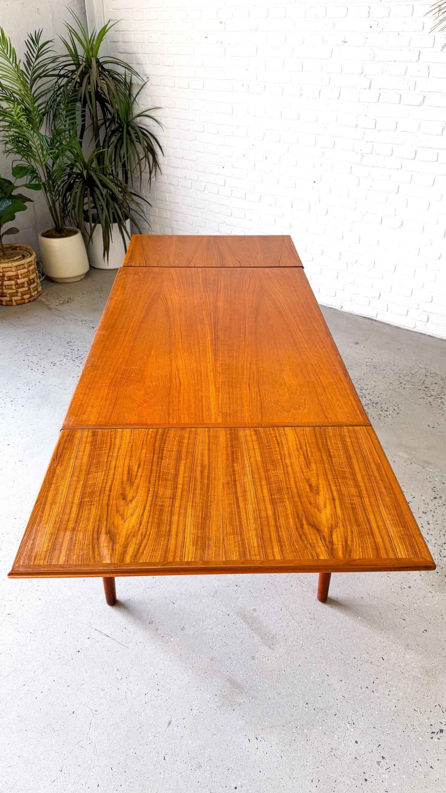 Danish Modern Teak Extension Table5.jpg