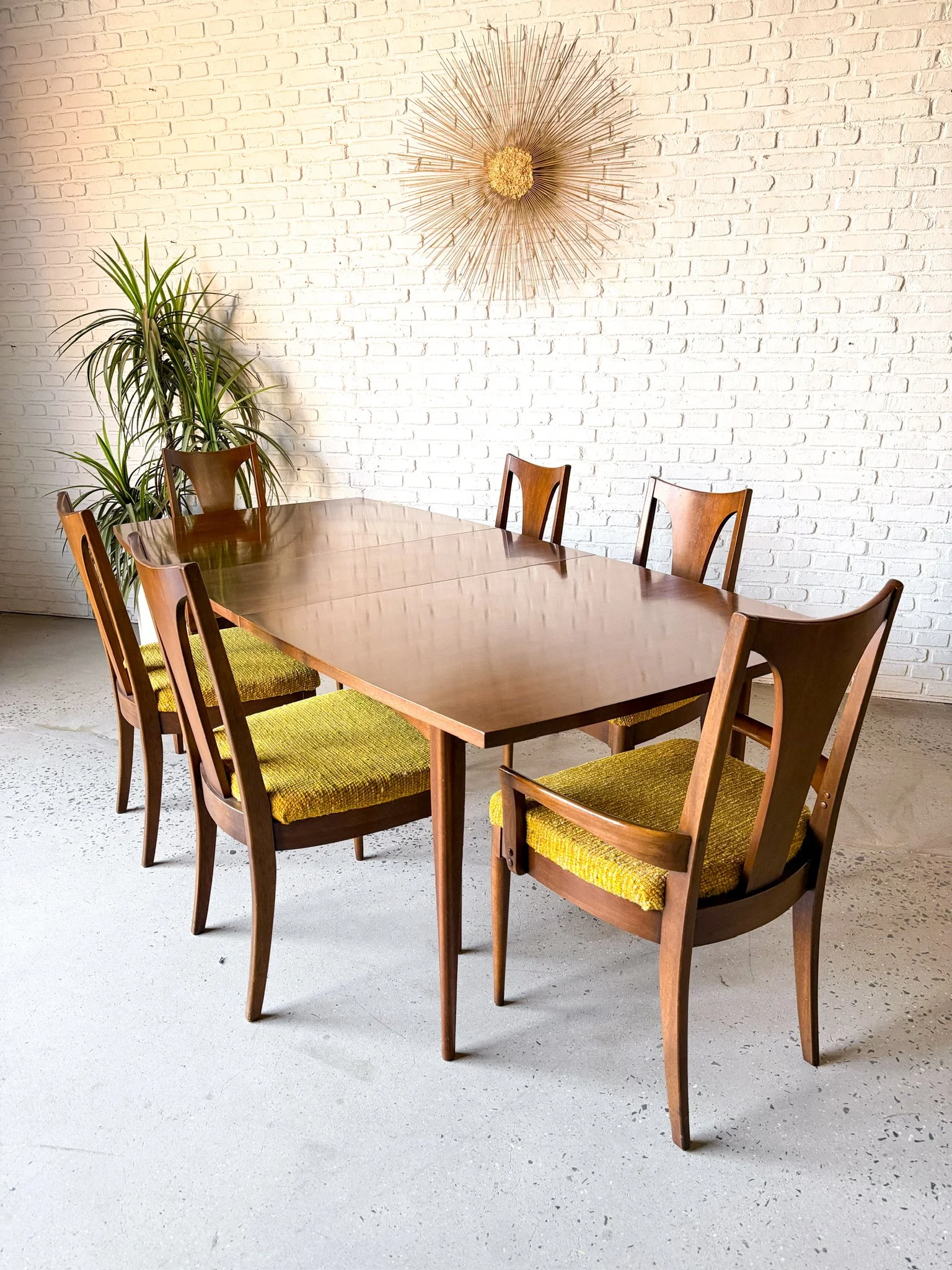 Broyhill Emphasis walnut dining table with leaf4.jpg