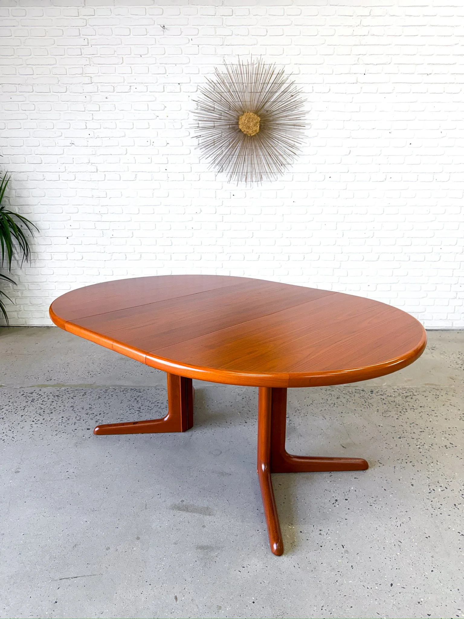 Danish Modern Circular Dining Table with Two Leaves19.jpg