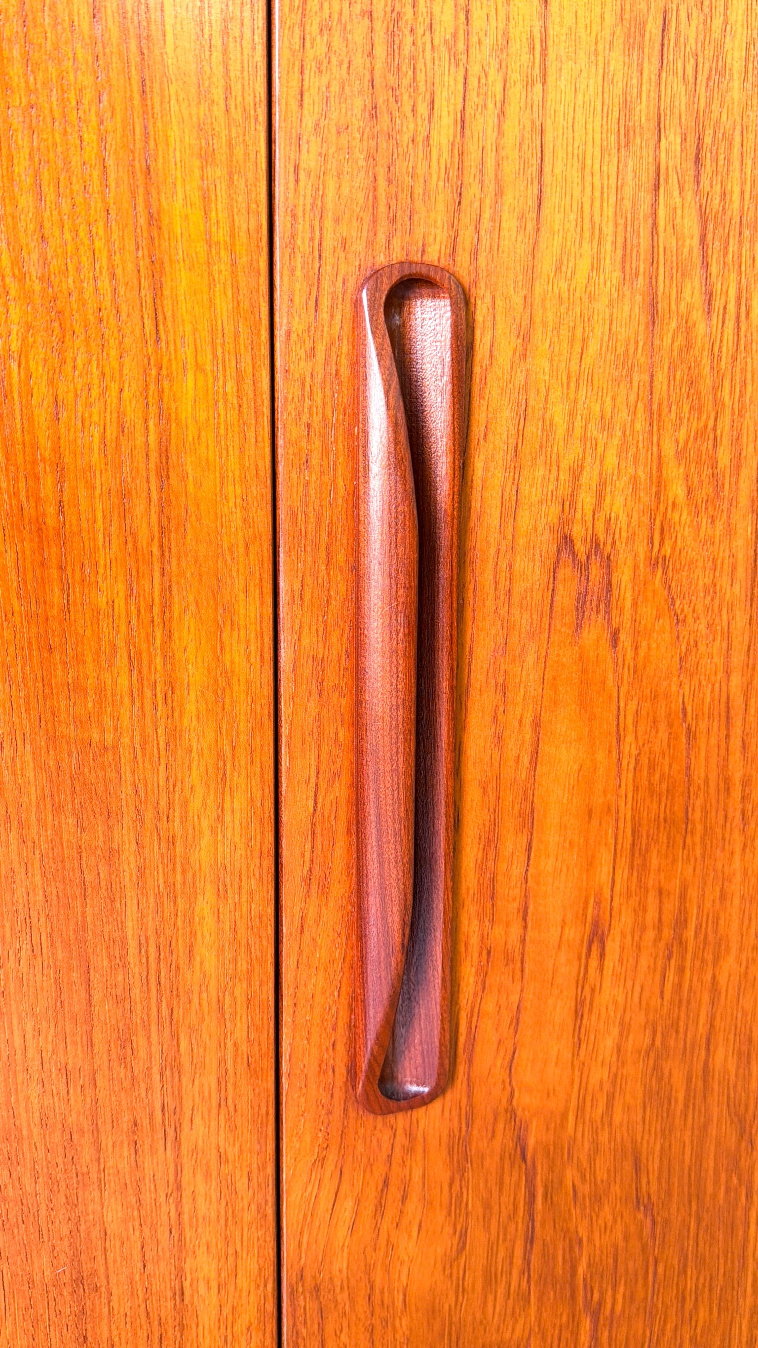 Teak Triple Wardrobe by G-Plan 6.jpg