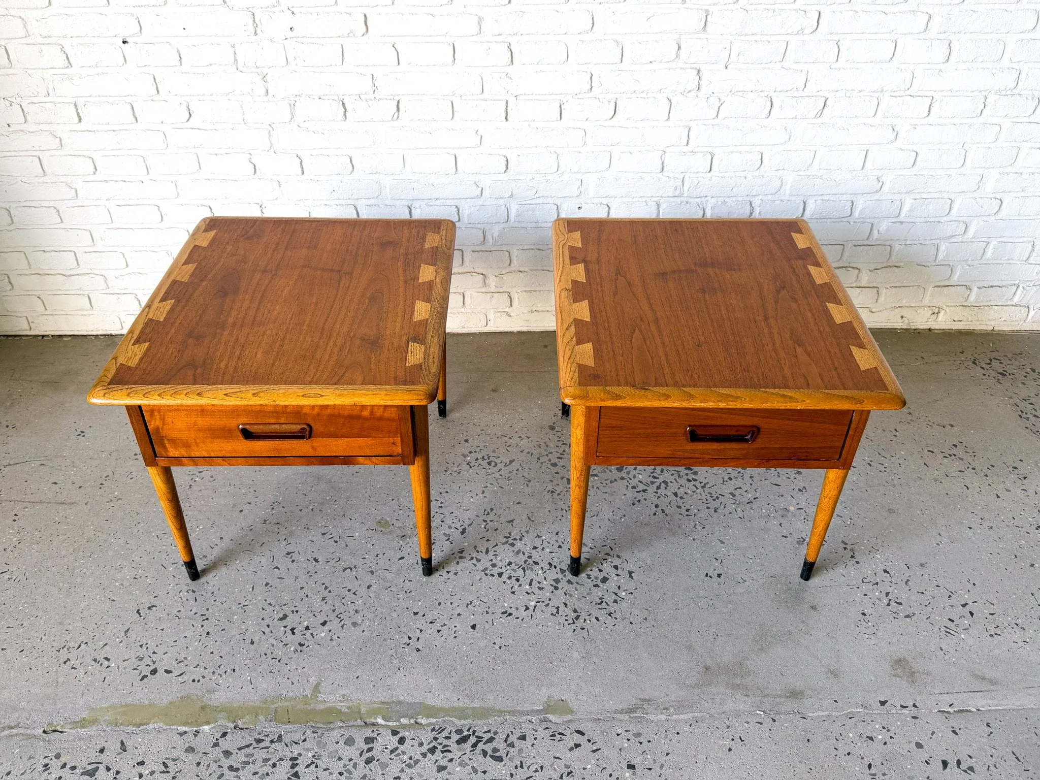 Lane Acclaim Side Tables Pair6.jpg
