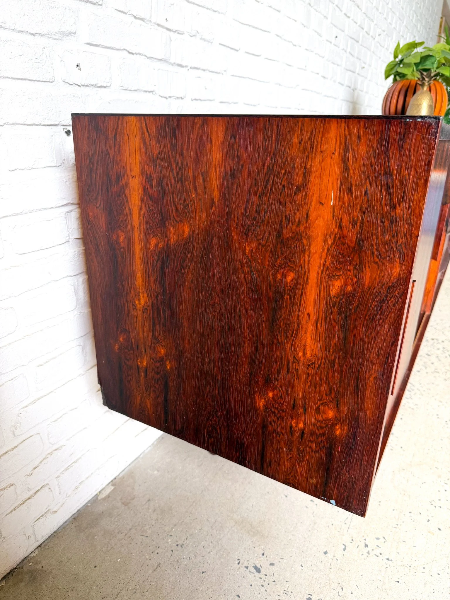 Danish Modern Rosewood Credenza 18.jpg