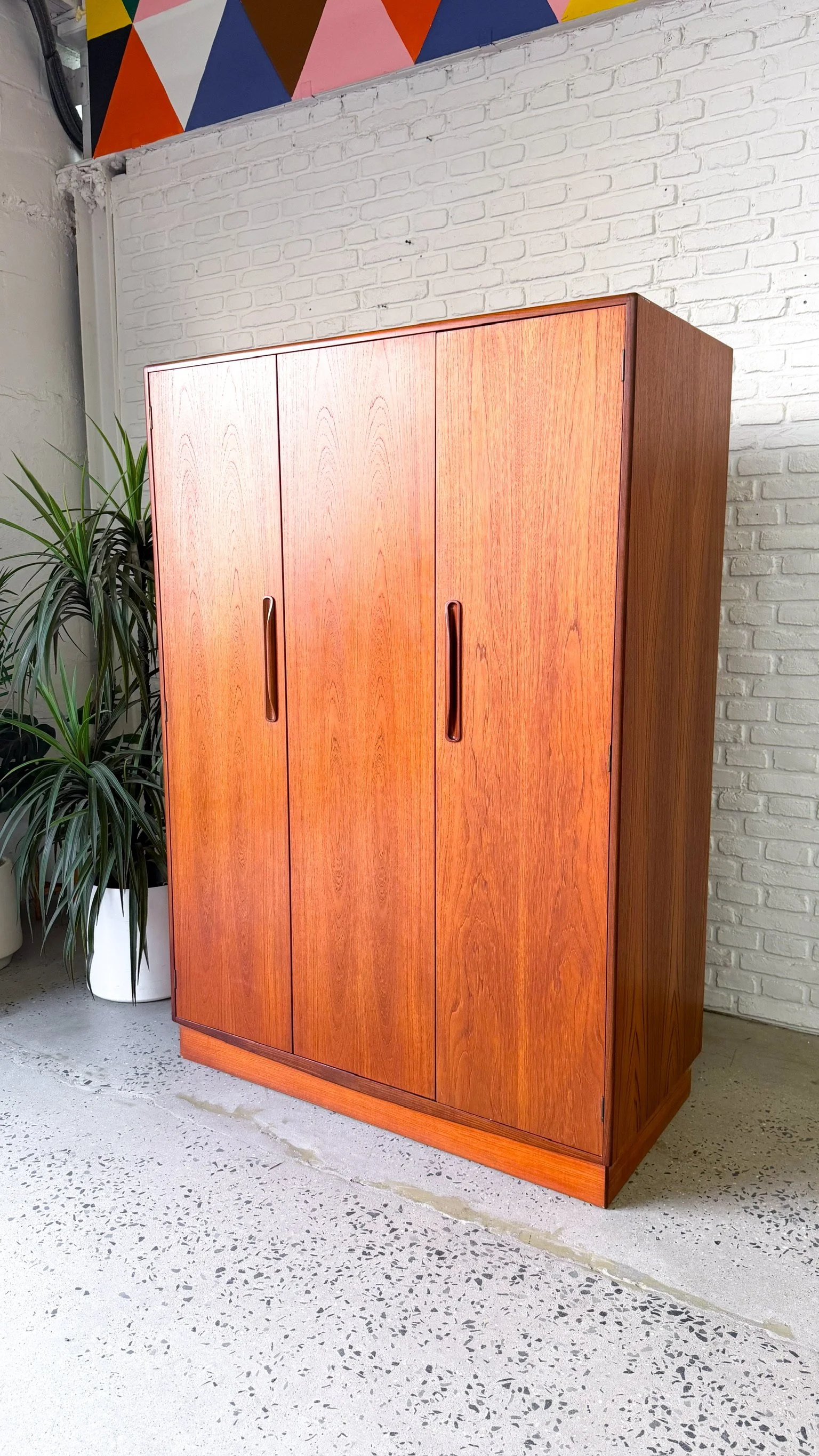 Teak Triple Wardrobe by G-Plan 2.jpg