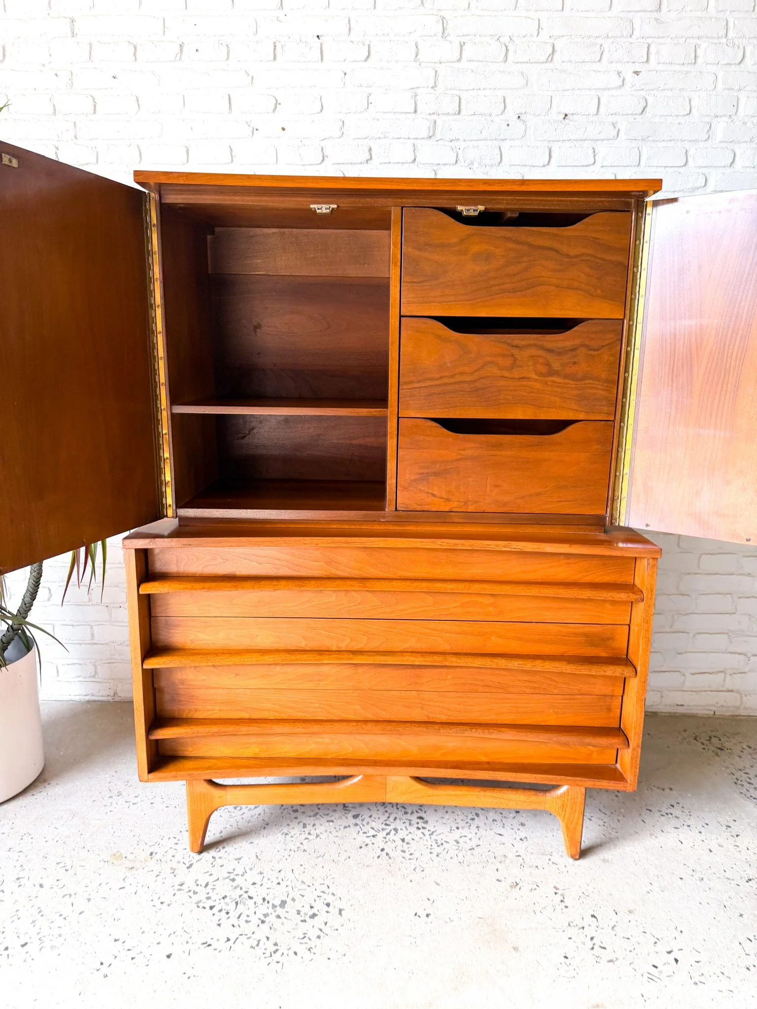 Young MFG Highboy Dresser7.jpg