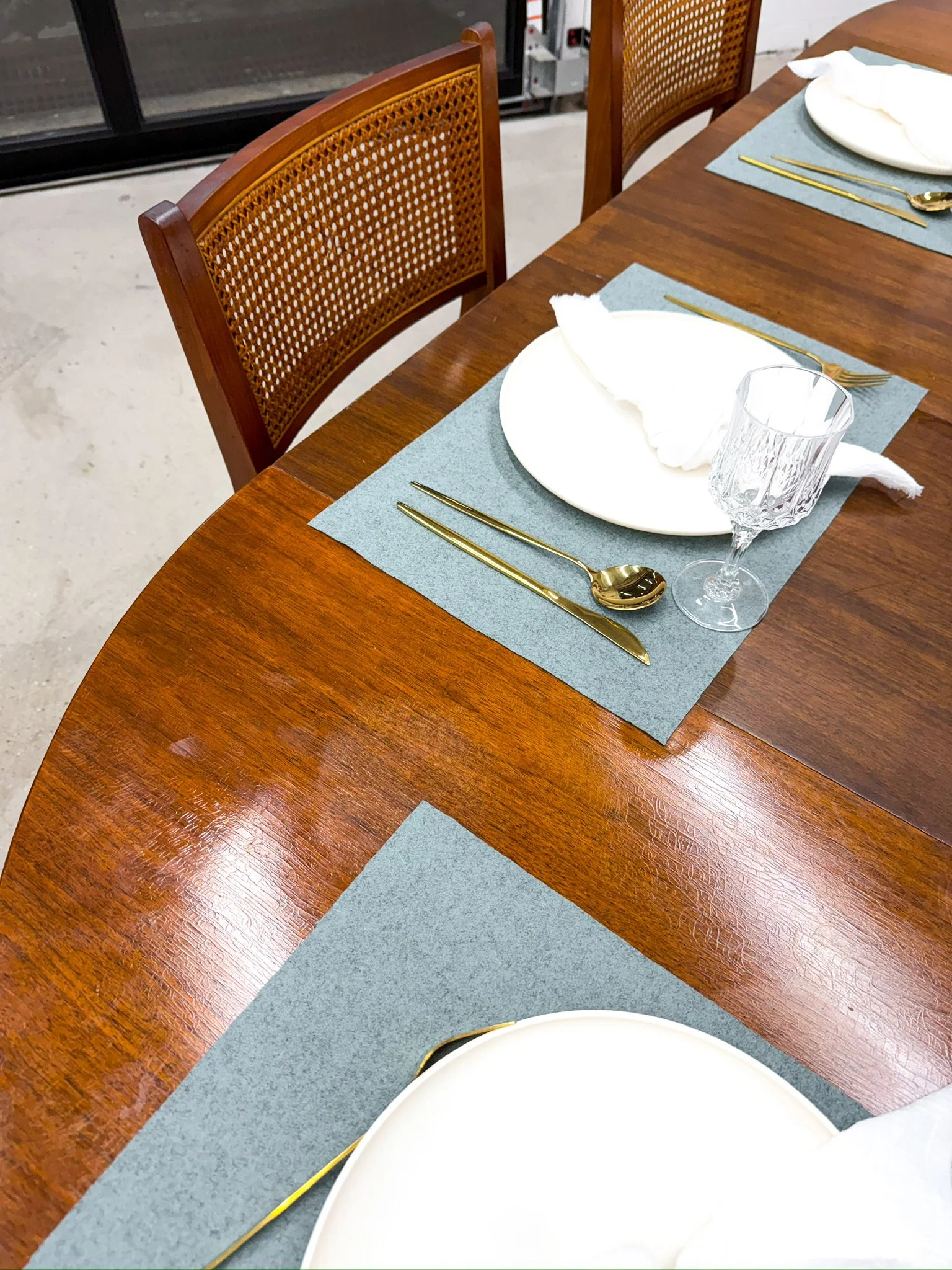 Round Walnut Mid Century Dining Table2.jpg