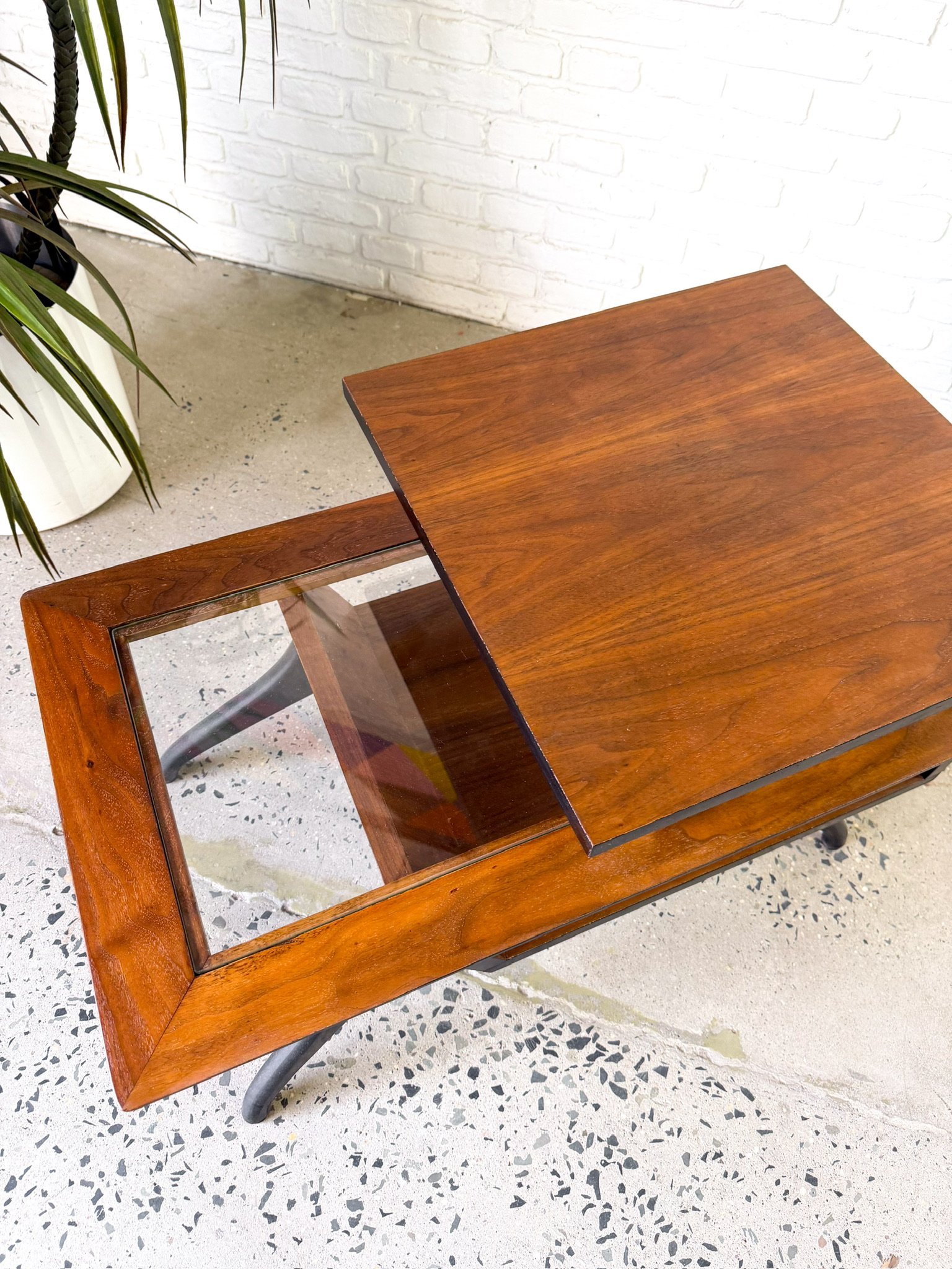 Sculptural Side Tables12.jpg