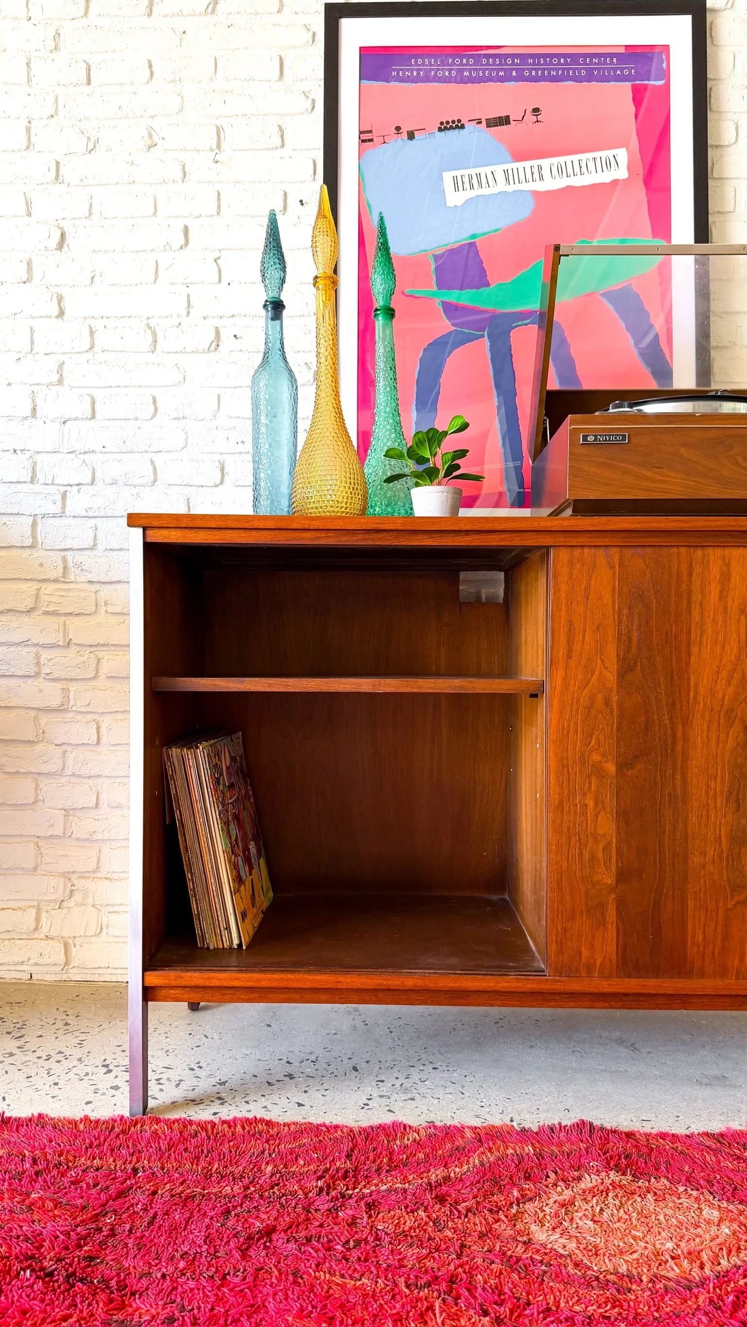 Paul McCobb Linear Group Walnut Credenzas13.jpg