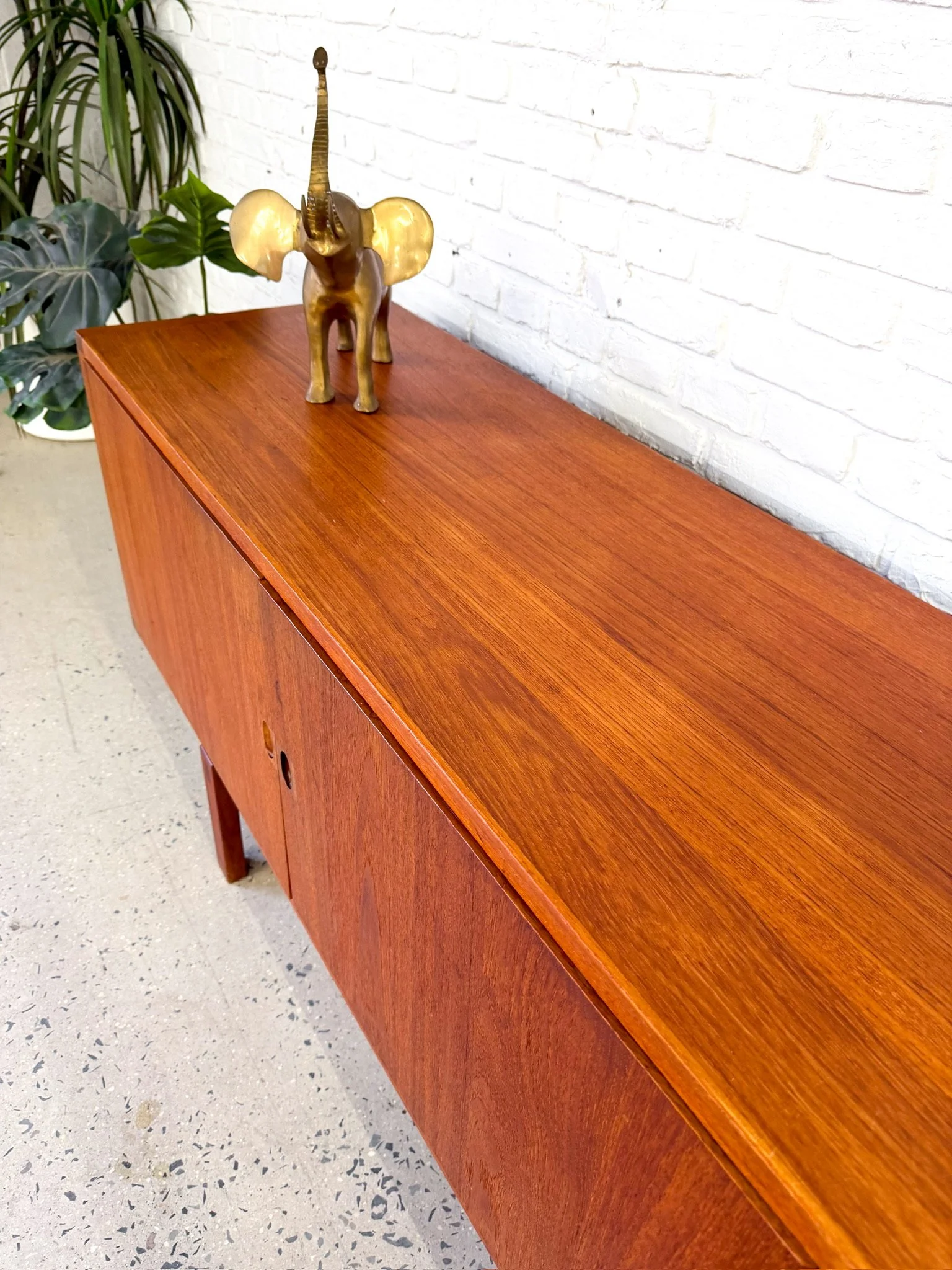 Teak Credenza made in Sweden by Ulferts10.jpg