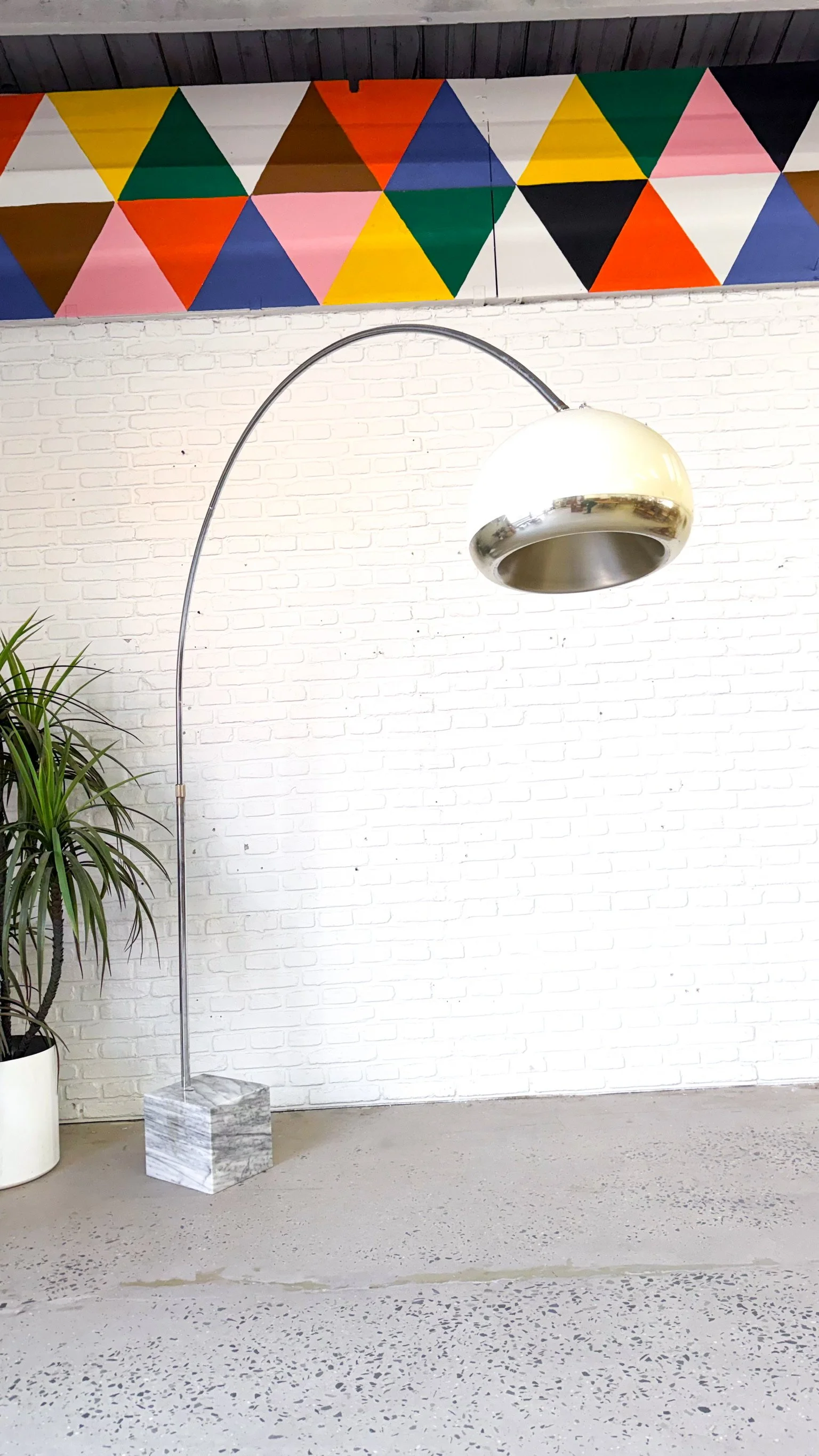 Harvey Guzzini Italian Arc Lamp1.jpg