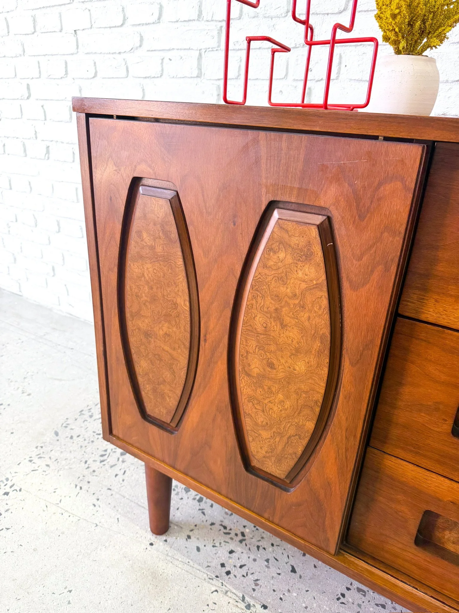 Young MFG Small Dresser3.JPG