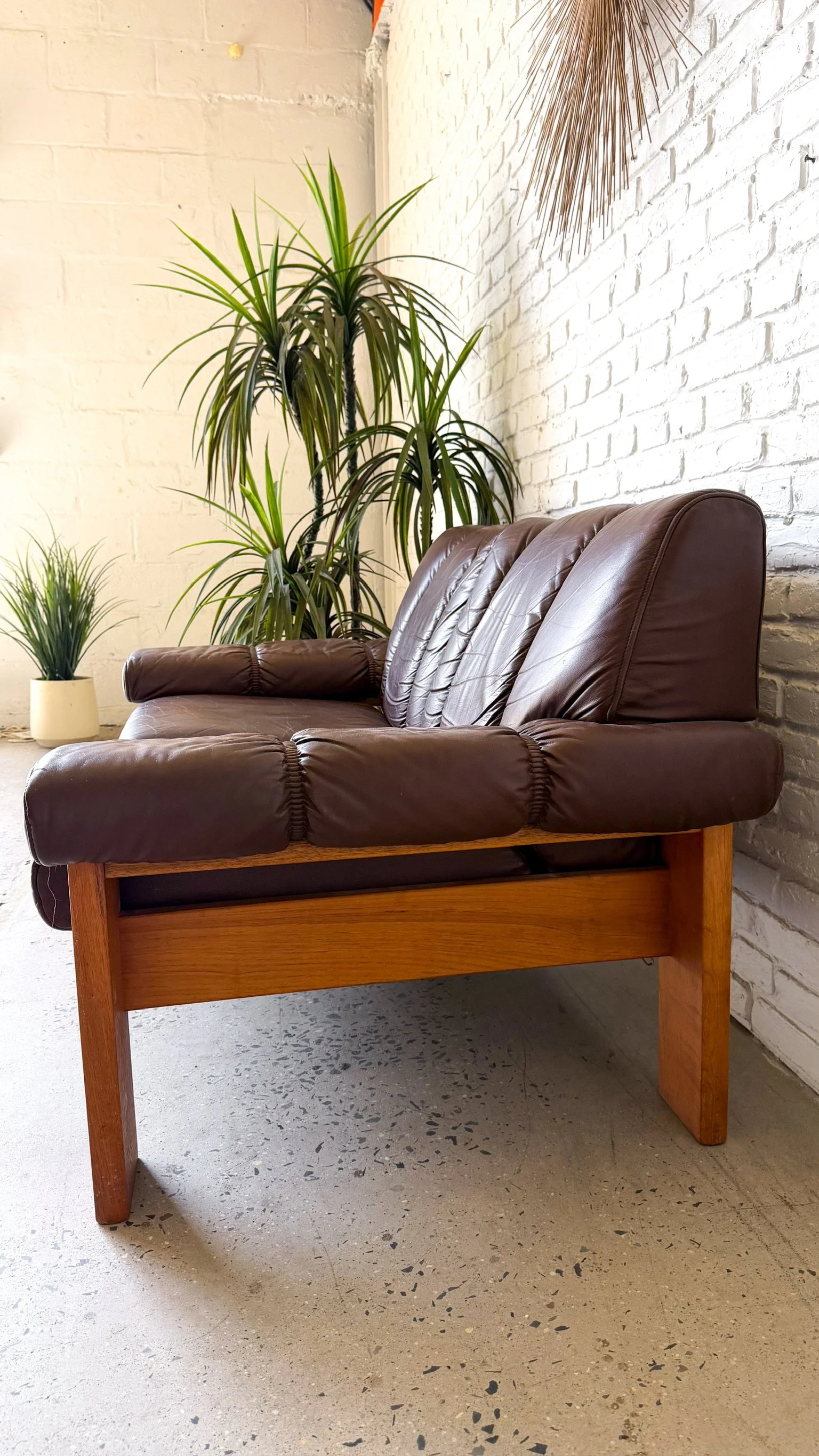 Danish Teak Leather Sofa9.jpg
