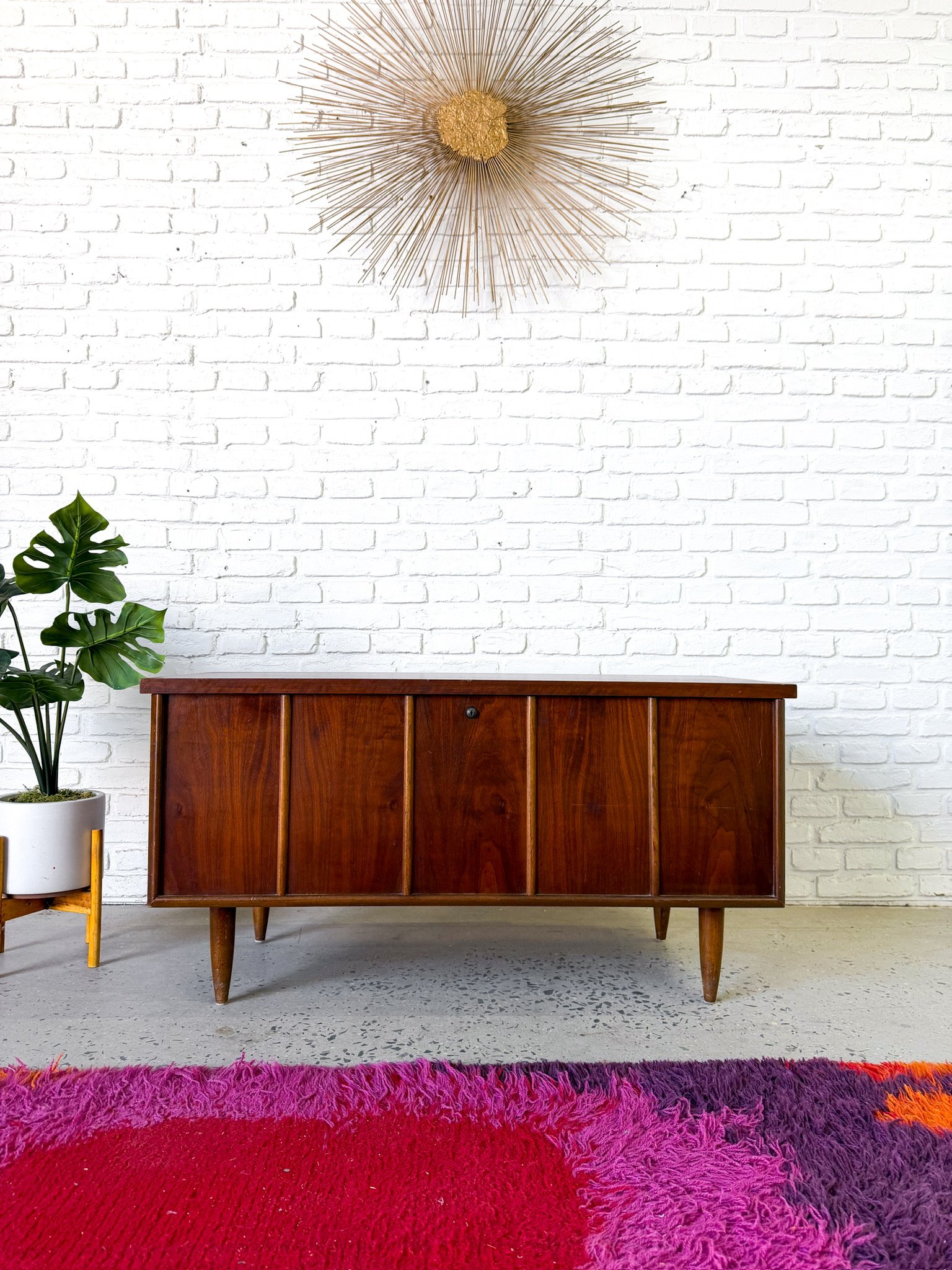 Lane Cedar Hope Chest1.jpg