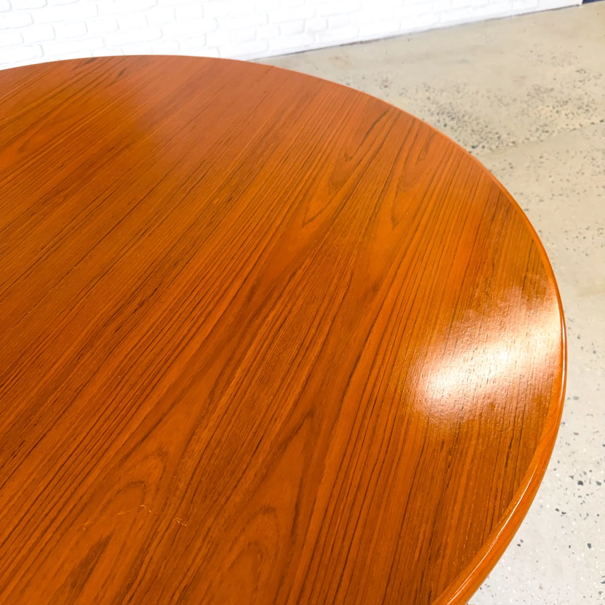 Danish Modern Circular Dining Table with Two Leaves8.jpg