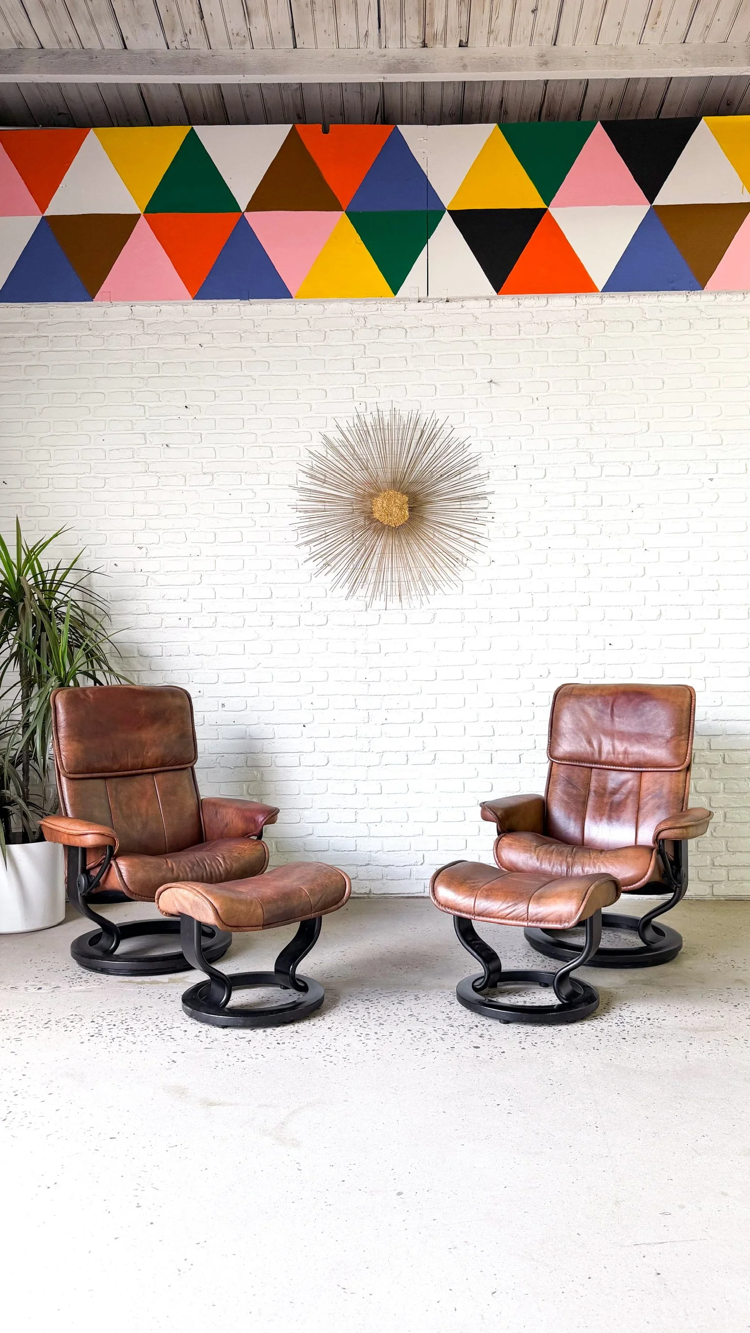 Ekornes Stressless Lounge Chair Pair2.jpg