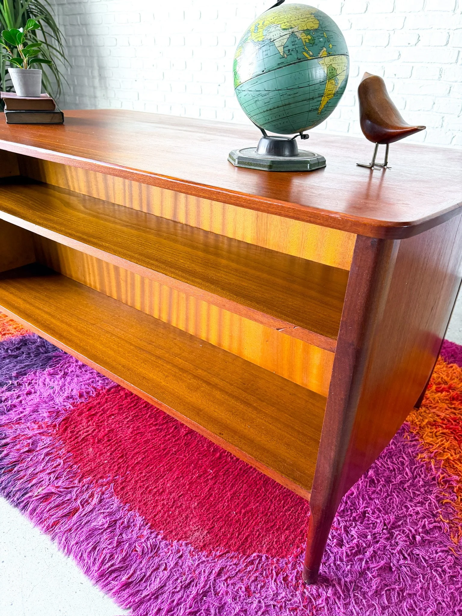 SVEND AAGE MADSEN STYLE DANISH TEAK DESK 1960S16.jpg