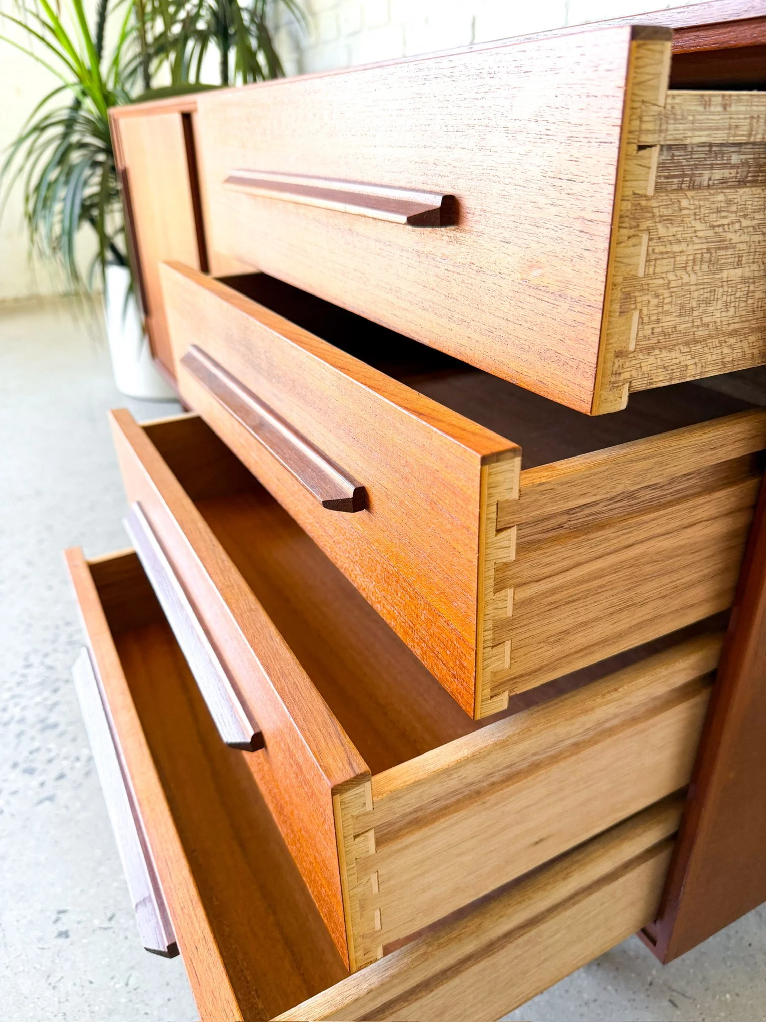 Danish modern teak credenza8.jpg