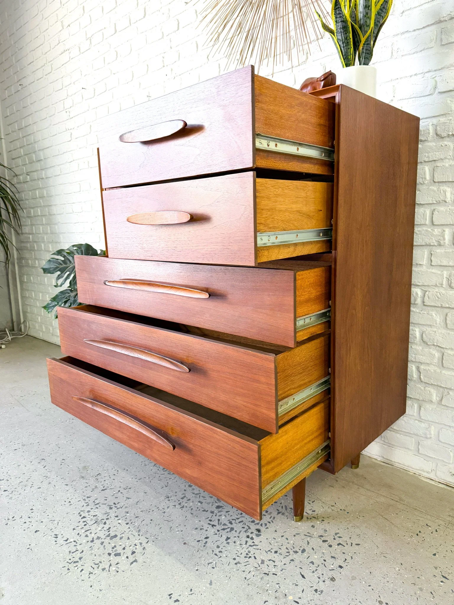 1960s Mid Century Modern Walnut Highboy Dresser8.jpg