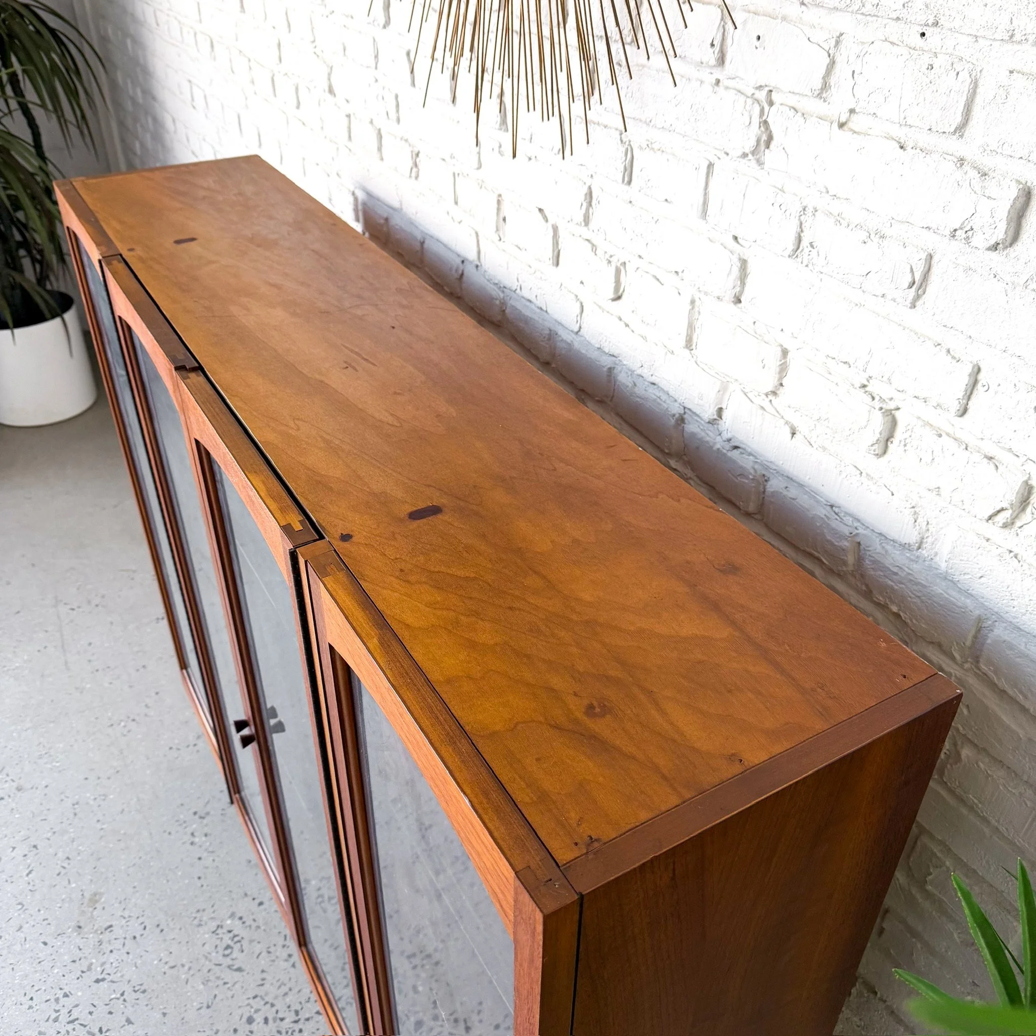 Mid Century Modern Walnut and Glass Curio Cabinet6.jpg