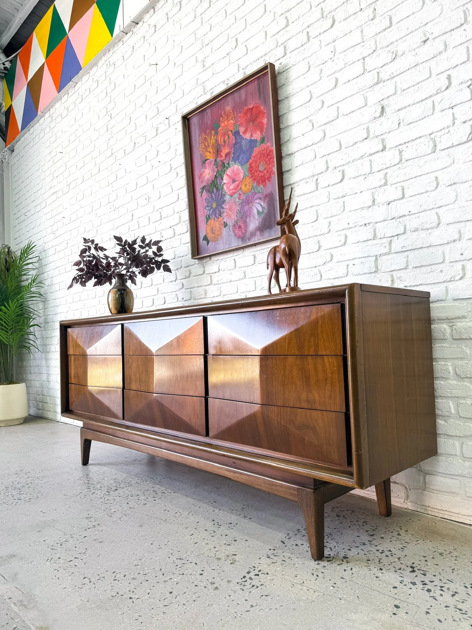 Diamond Front Bedroom Set16.JPG