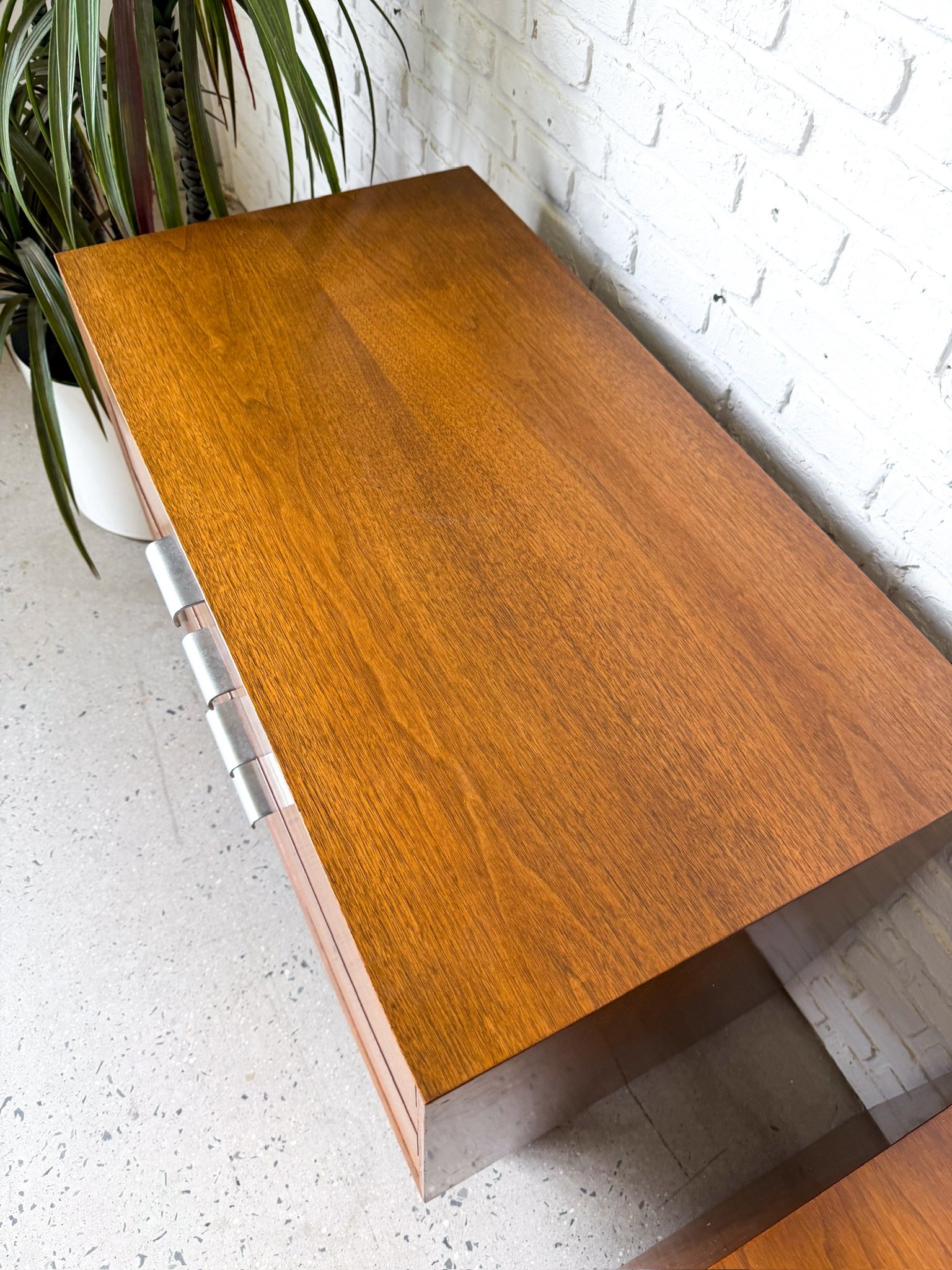 George Nelson for Herman Miller 26.jpg