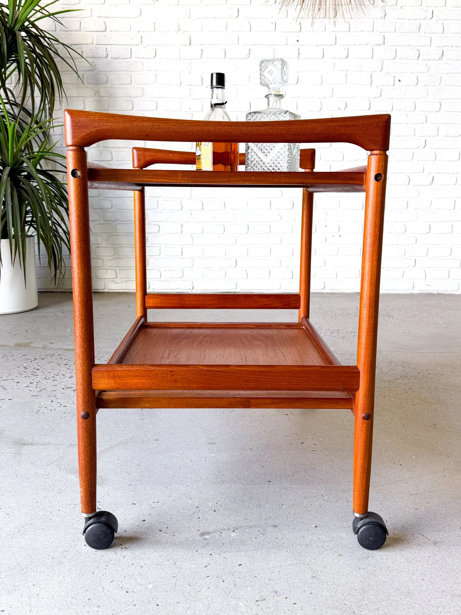Danish Teak Bar cart 12.jpg
