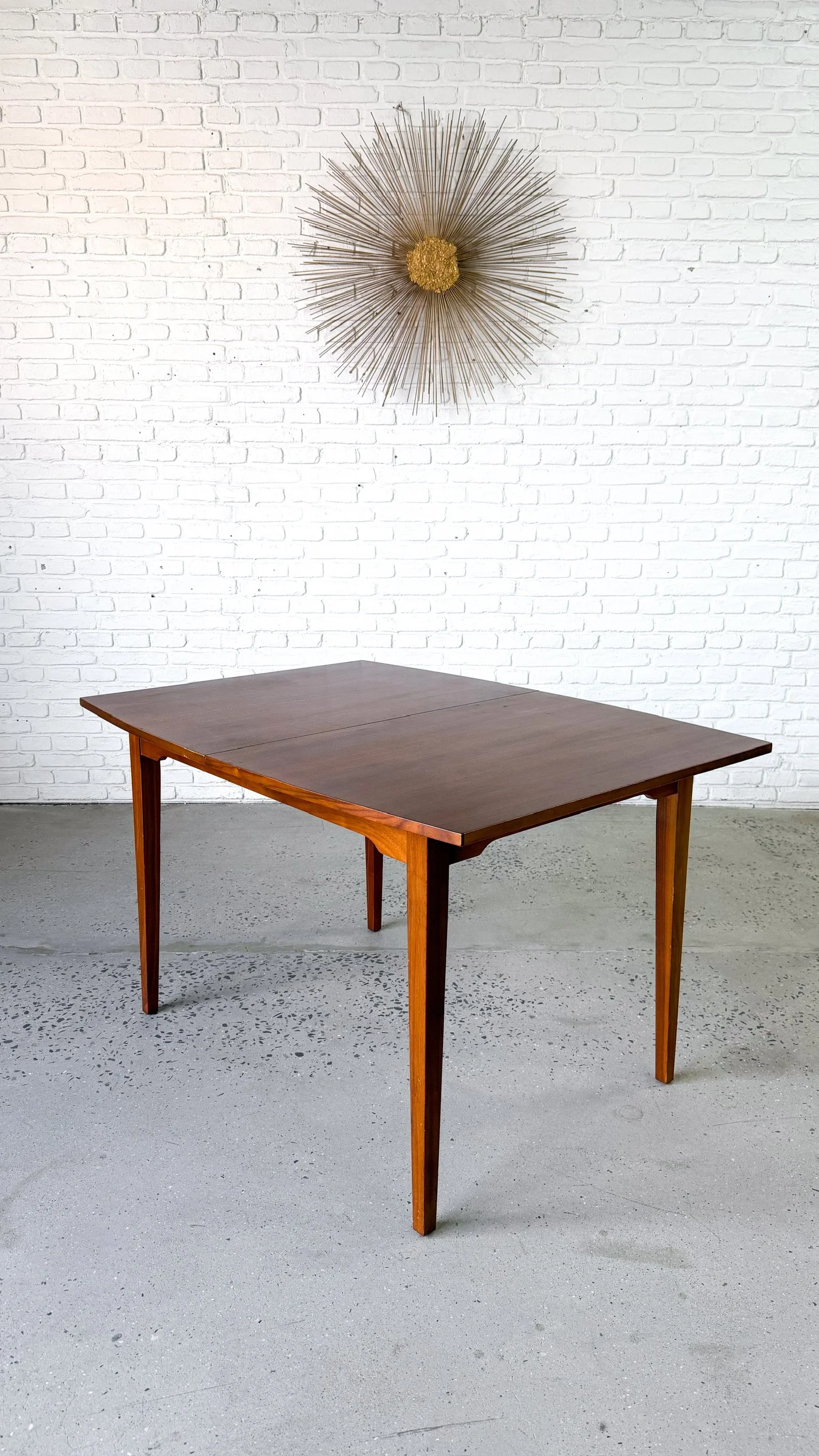 Danish Dining Table with One Leaf10.jpg