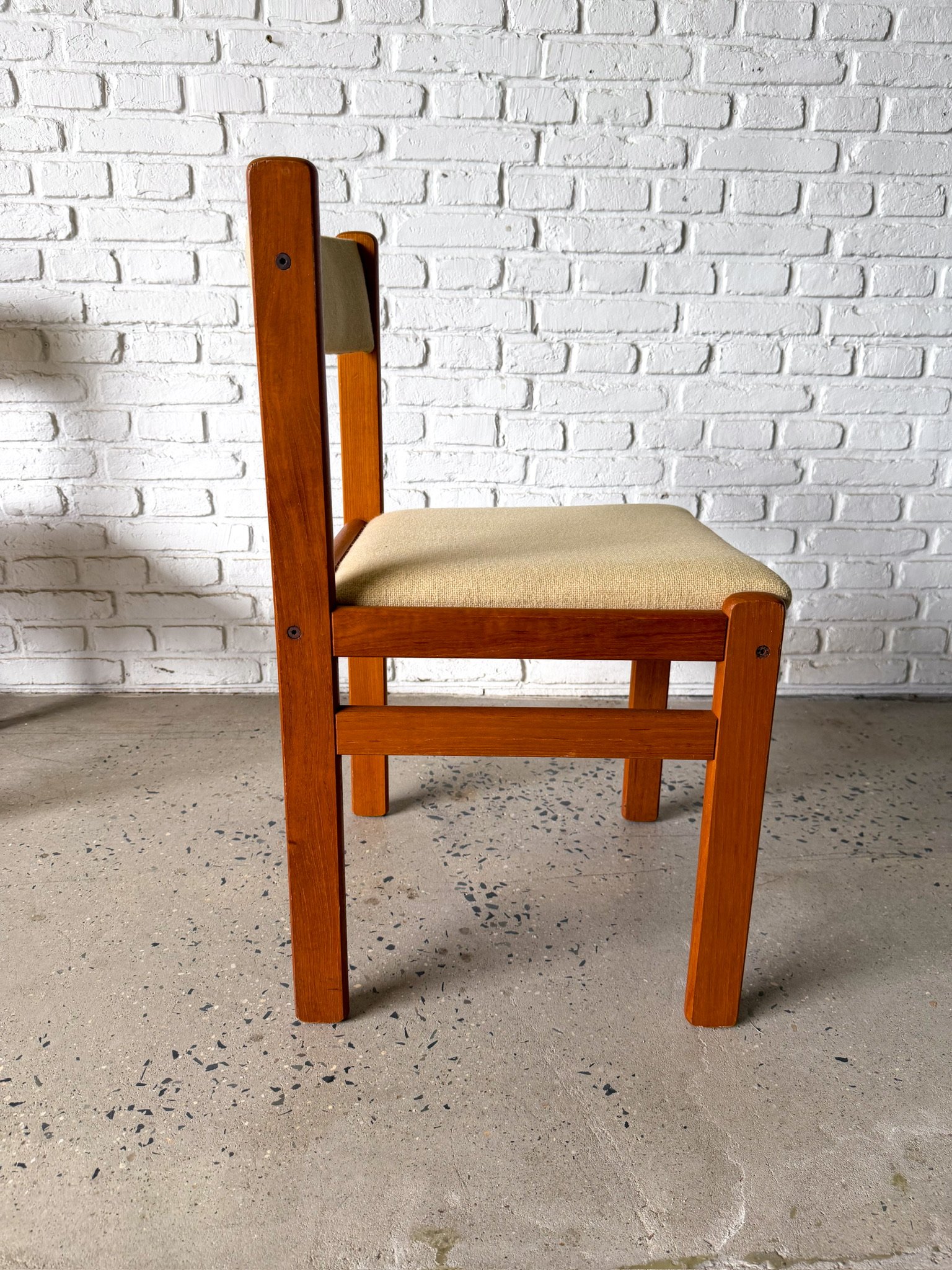 Set of 4 Danish Modern Teak Dining Chairs10.jpg