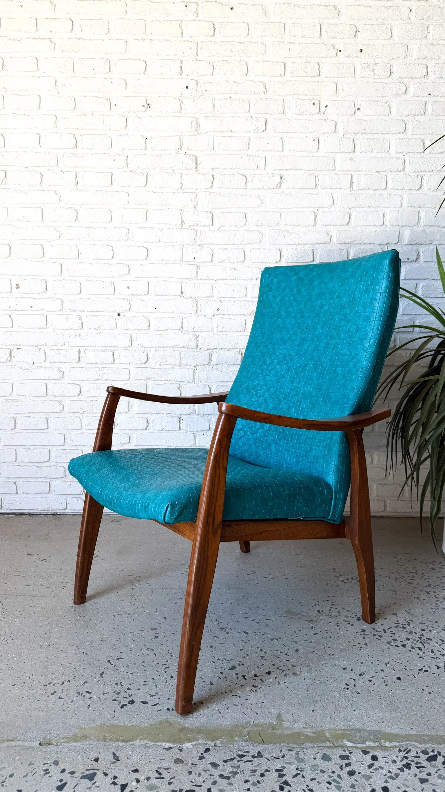 Blue Lounge Chair1.jpg