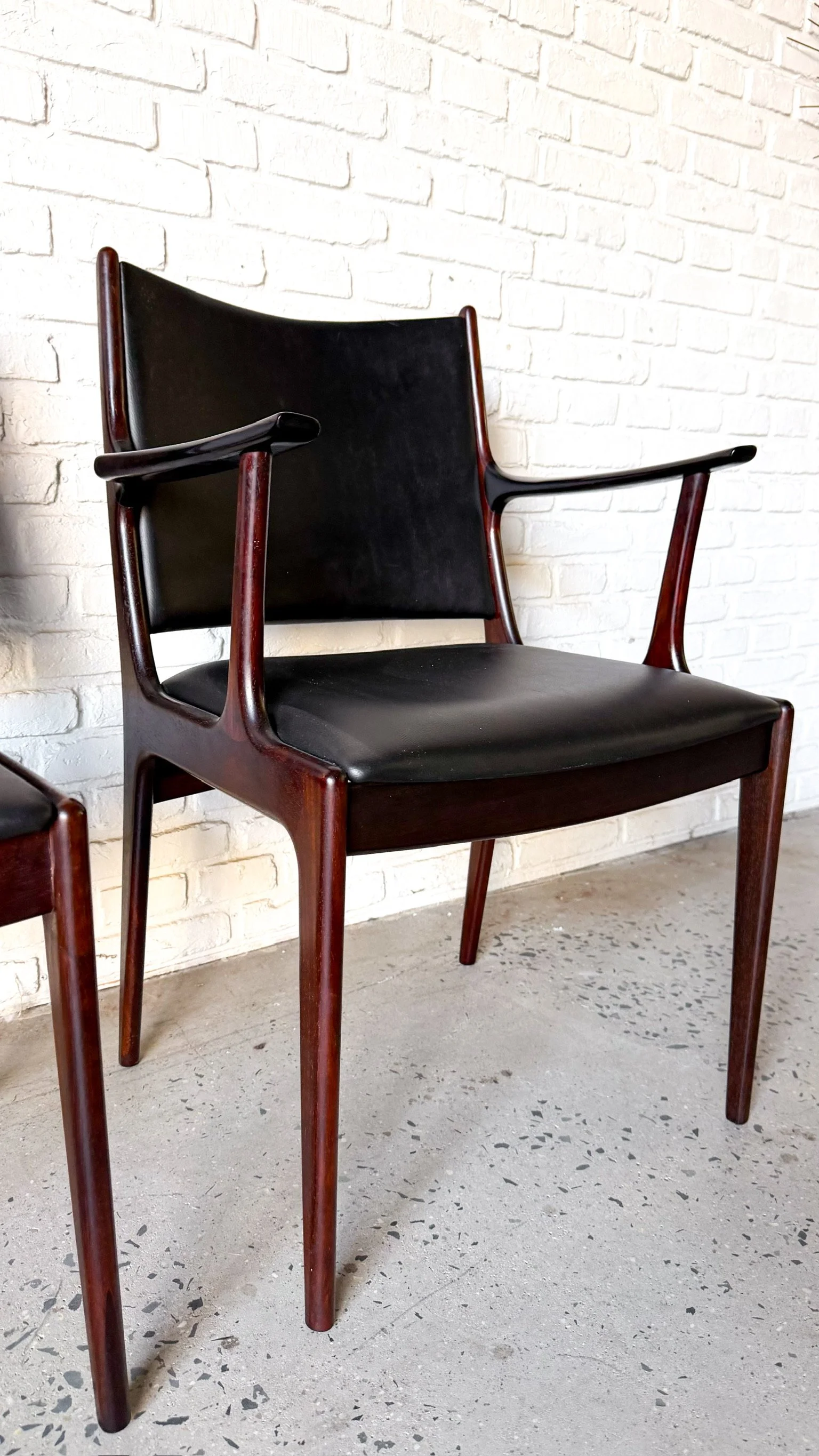 Johannes Andersen Danish Rosewood Dining Chairs9.jpg