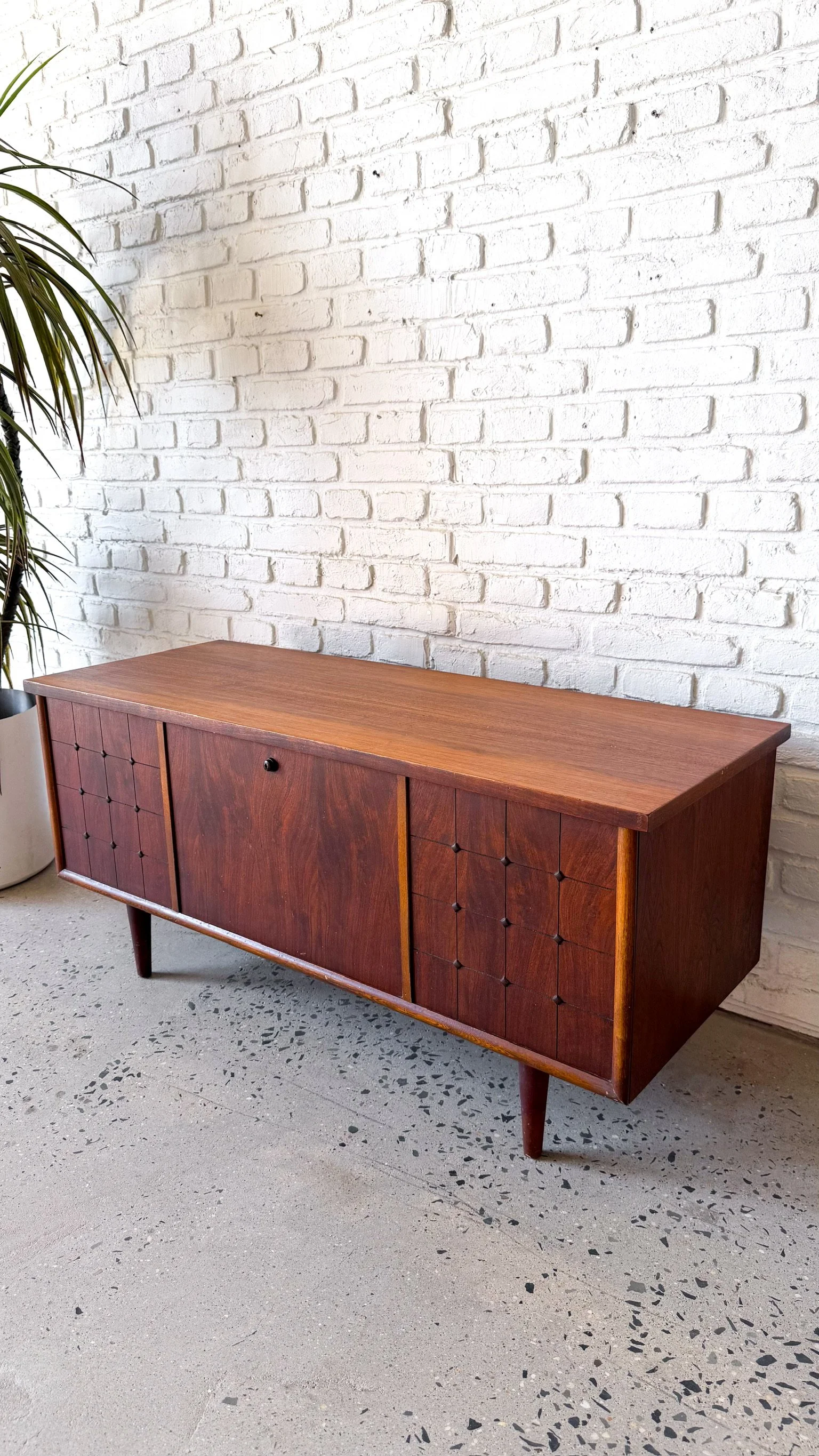 Mid-Century Modern Cedar Hope Chest by Lane3.jpg
