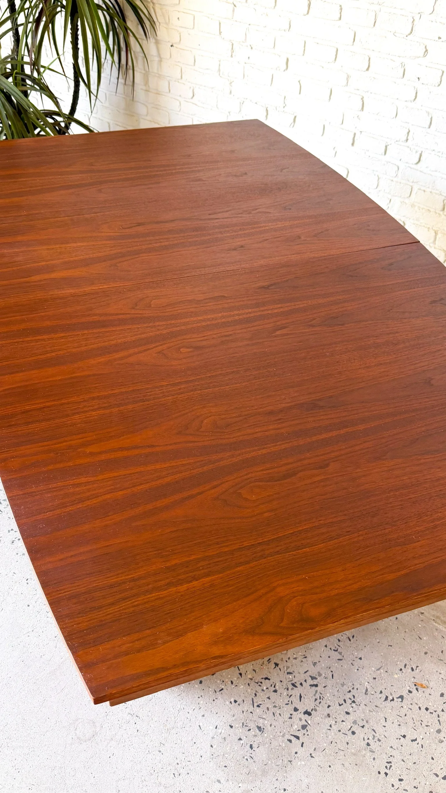 Mid Century Young MFG Dining Table with 2 leaves7.jpg