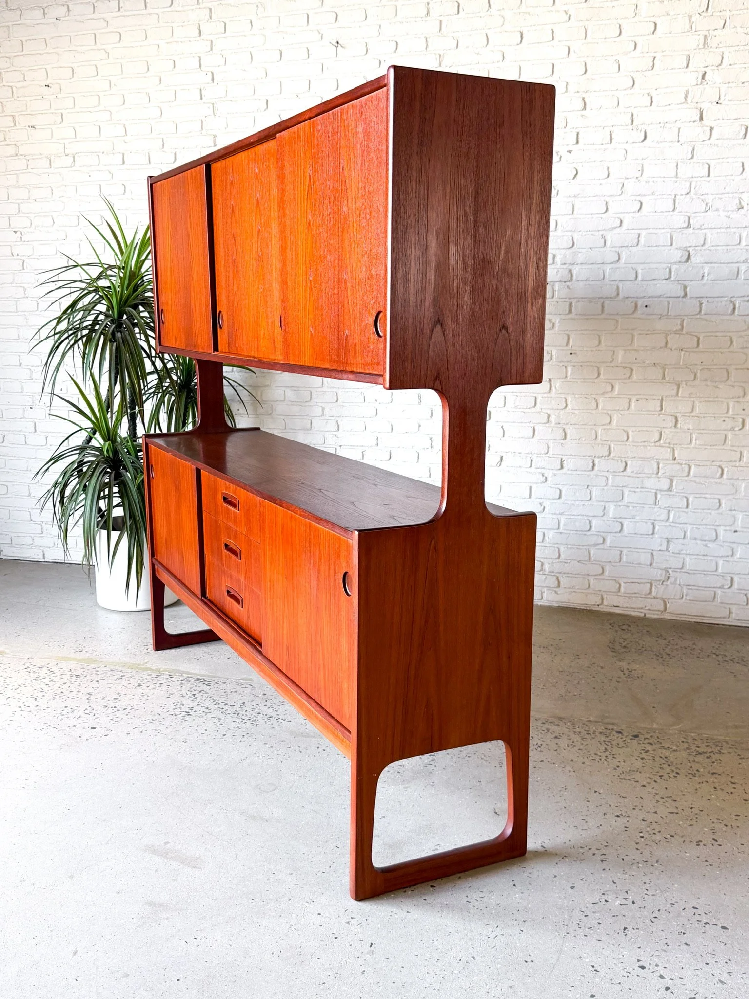 teak single piece hutch or room divider23.jpg